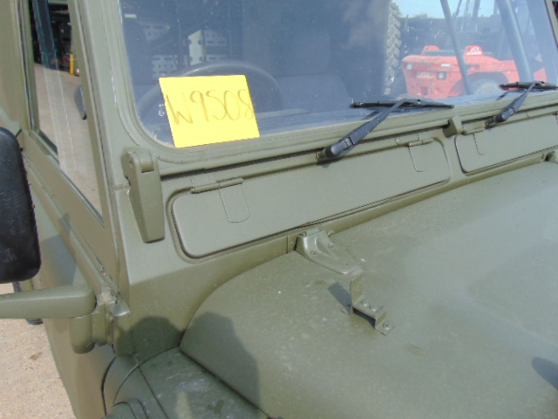 Military Specification Land Rover Wolf 110 Hard Top FFR (Radio Fit) 47,000 miles only - Bild 11 aus 21