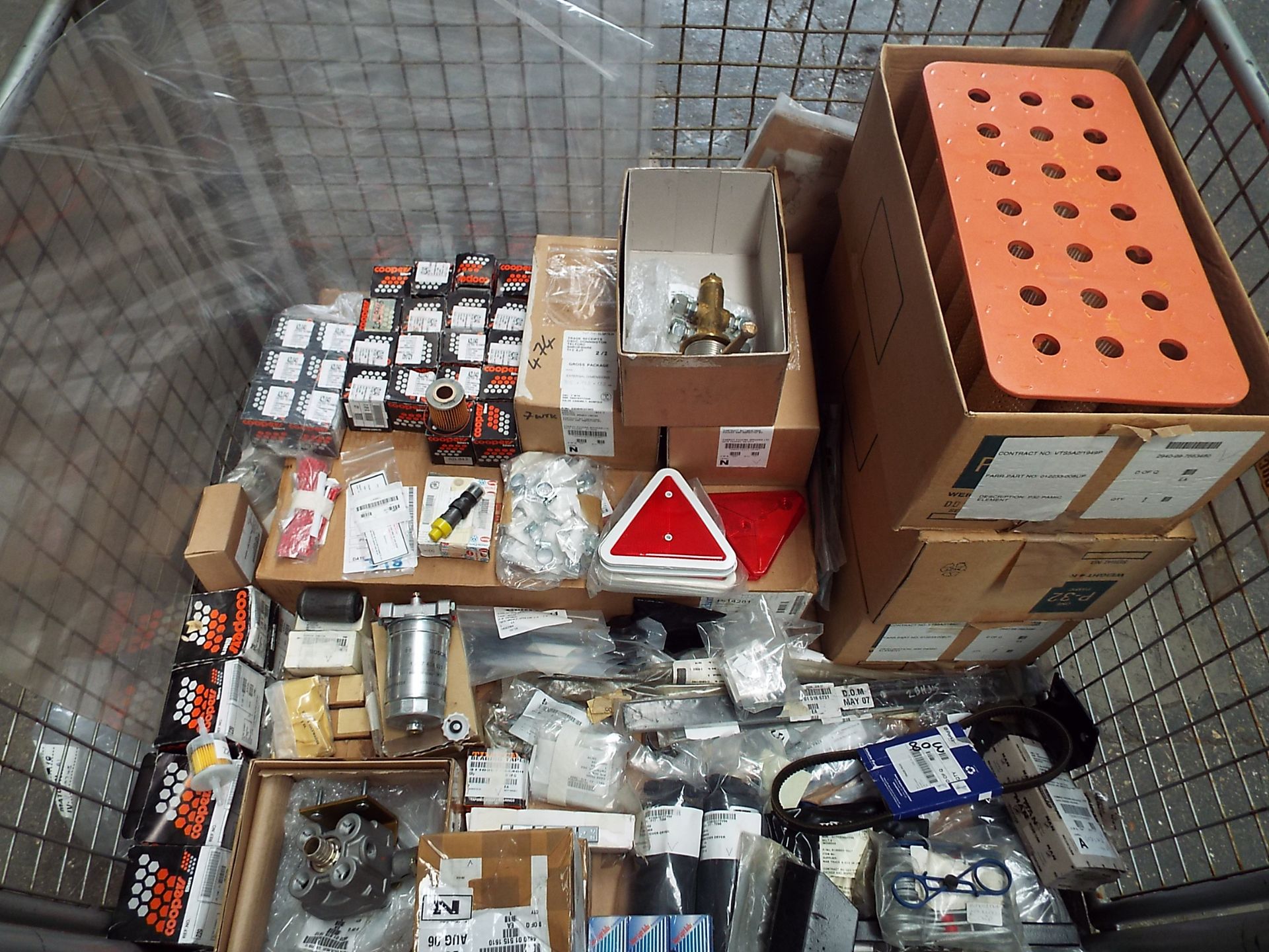 Mixed Stillage of Truck Parts inc Valves, Reflectors, Filters, Wheel Weights etc