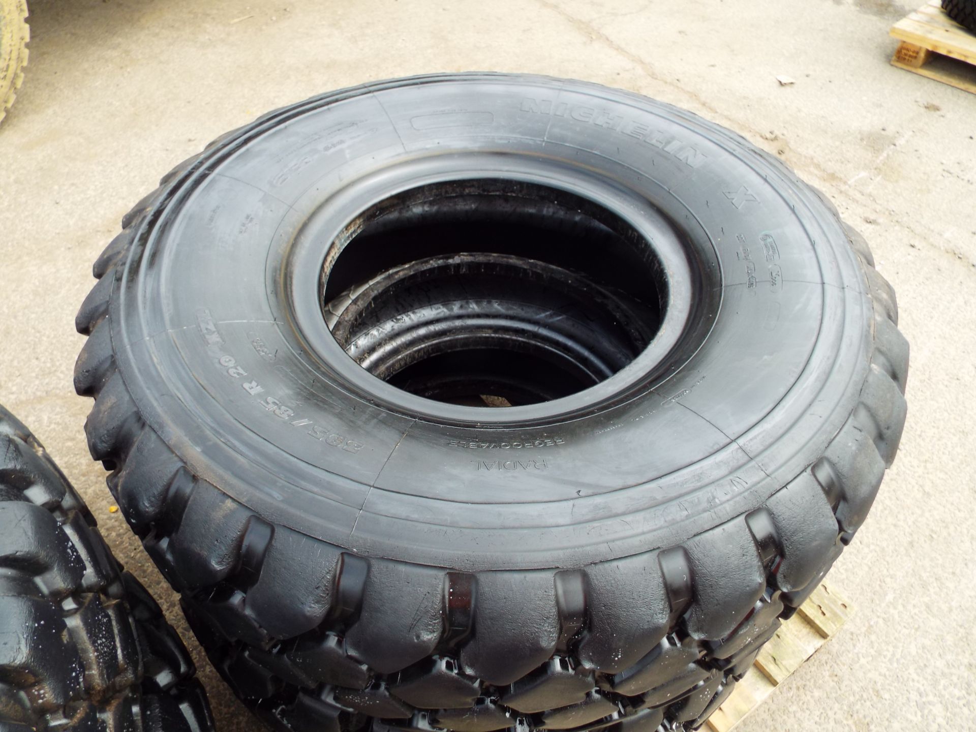 4 x Michelin XZL 395/85 R20 Tyres - Image 3 of 12