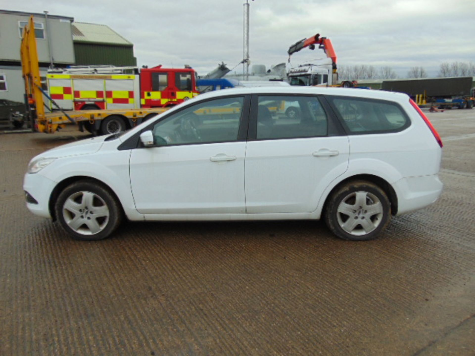 Ford Focus 1.8 Style Turbo Diesel Estate - Image 4 of 18