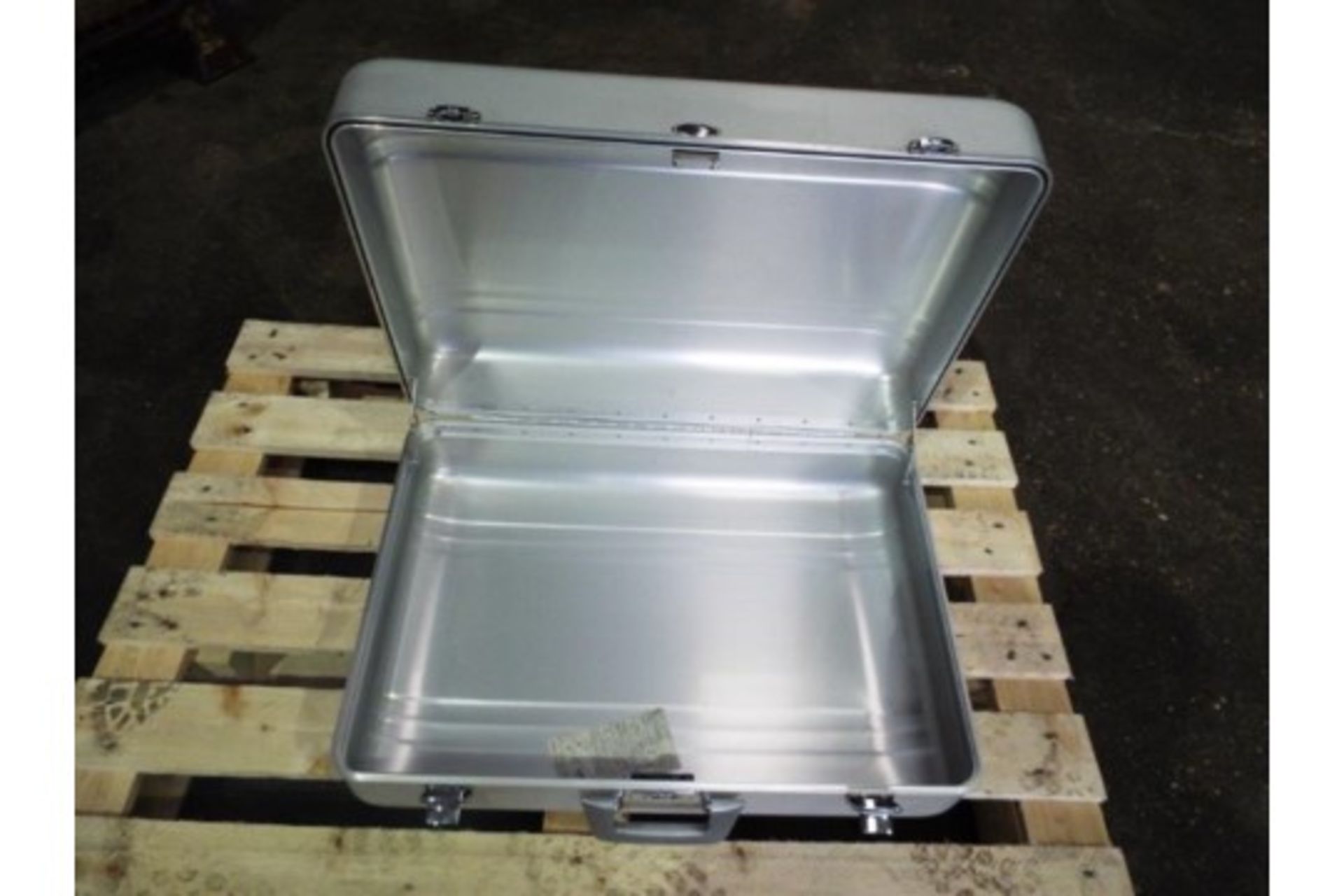 Zero Heavy Duty Aluminium Carry Case