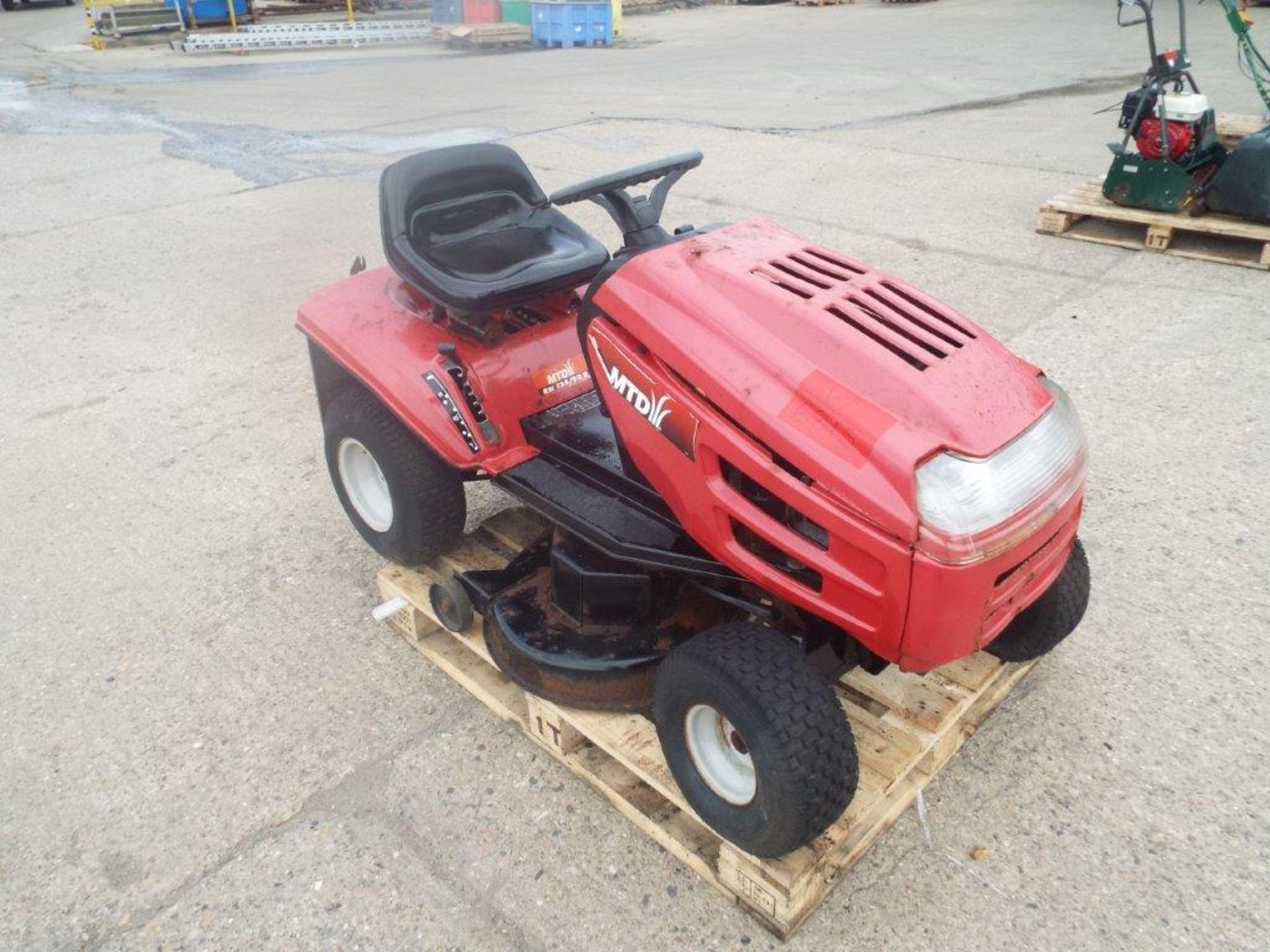 MTD RH125/92B Ride On Mower