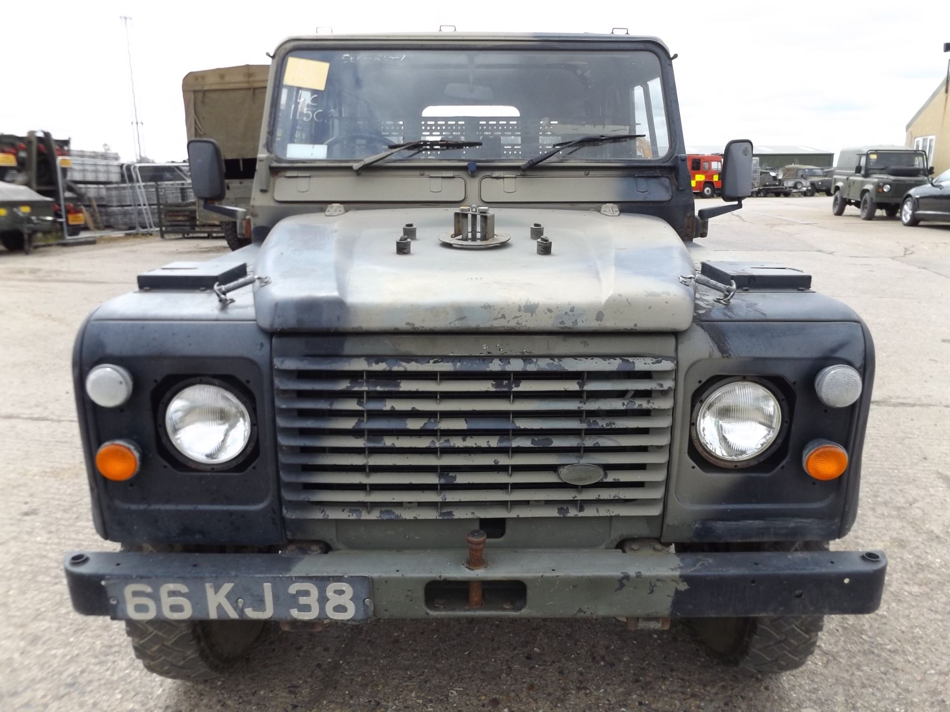 Land Rover 110 Hard Top - Bild 2 aus 19