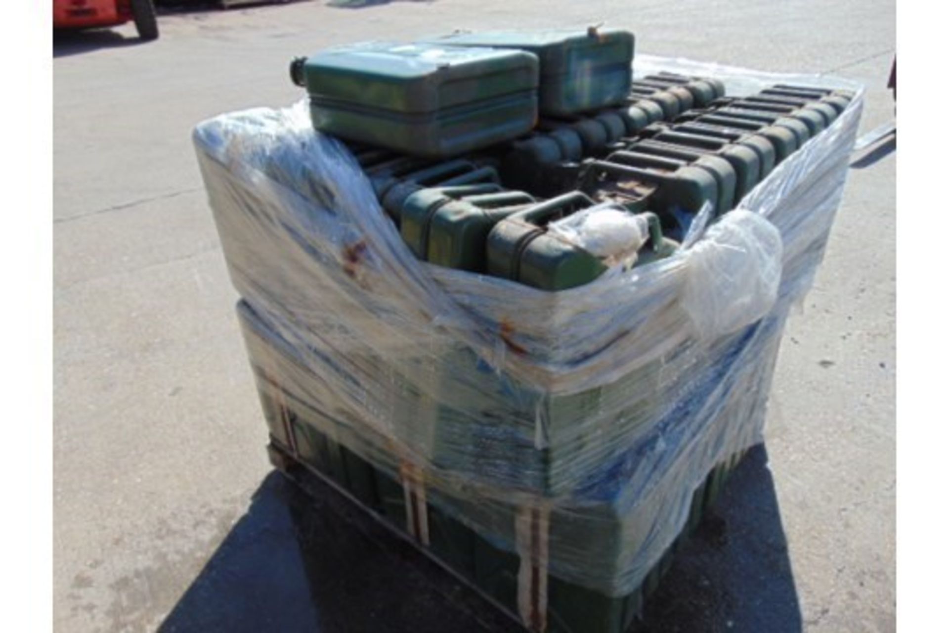 50 x Unissued NATO Issue 20L Jerry Cans - Image 3 of 6
