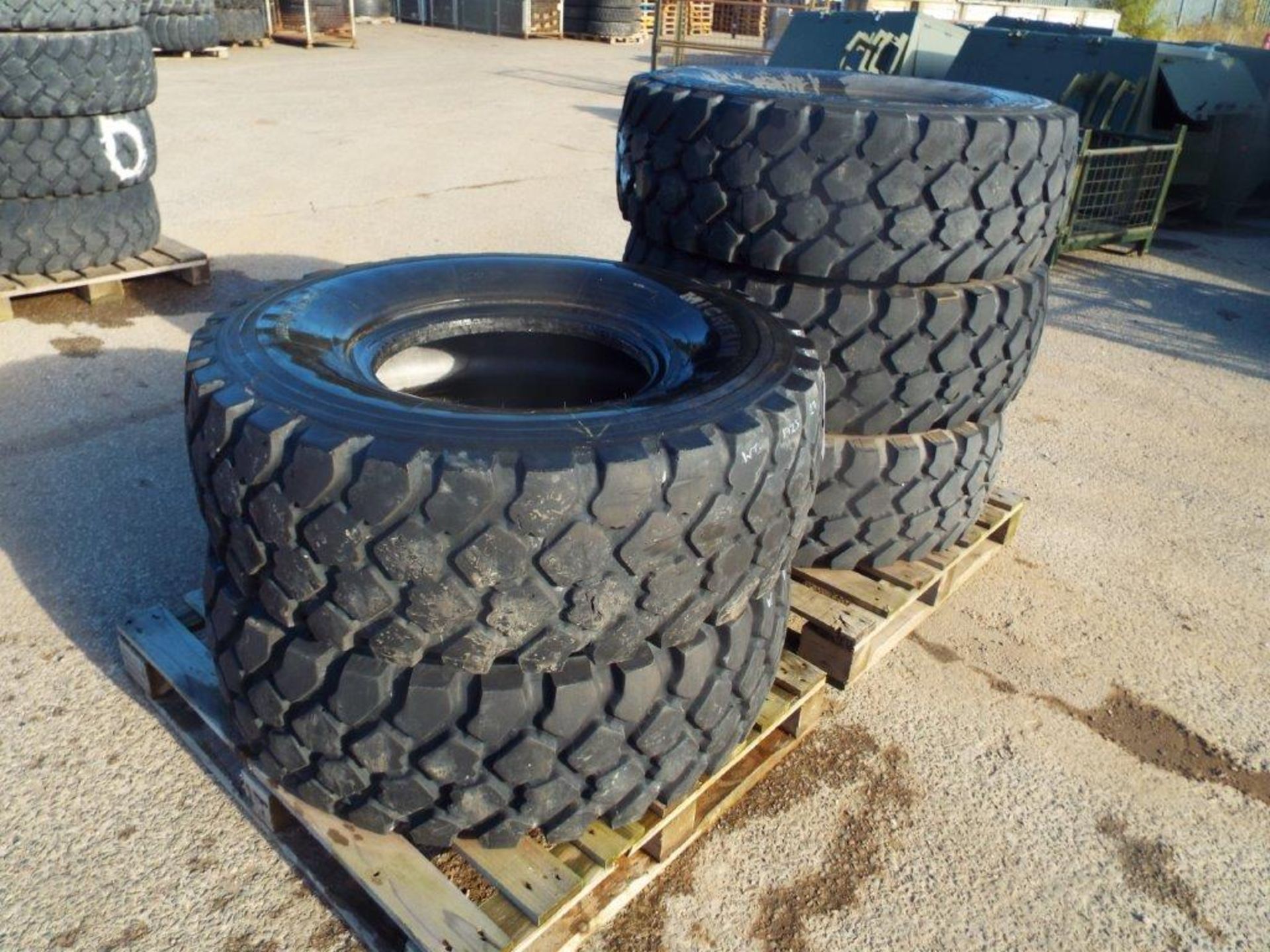5 x Michelin XZL 395/85 R20 Tyres