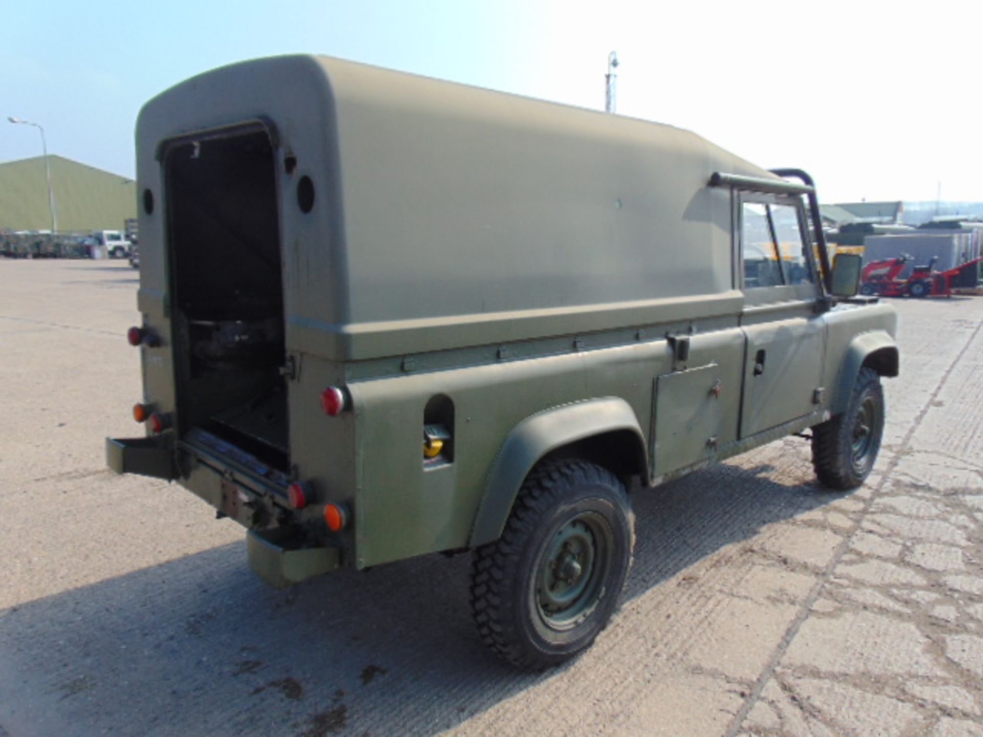 Land Rover Defender TITHONUS 110 Hard Top - Image 7 of 31