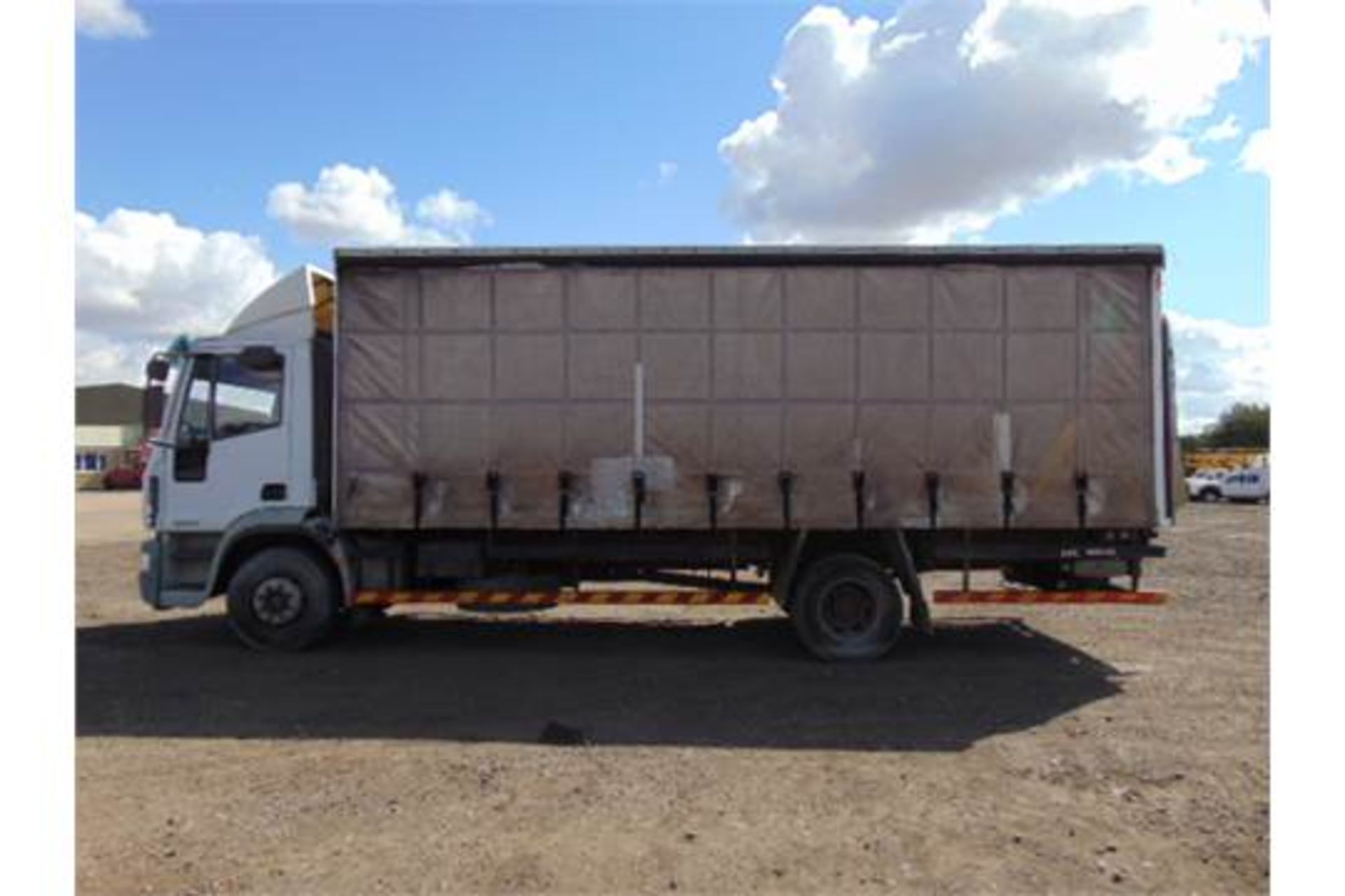 Ford Iveco EuroCargo ML150E21 8T Curtain Side Complete with Rear Tail Lift - Image 4 of 22