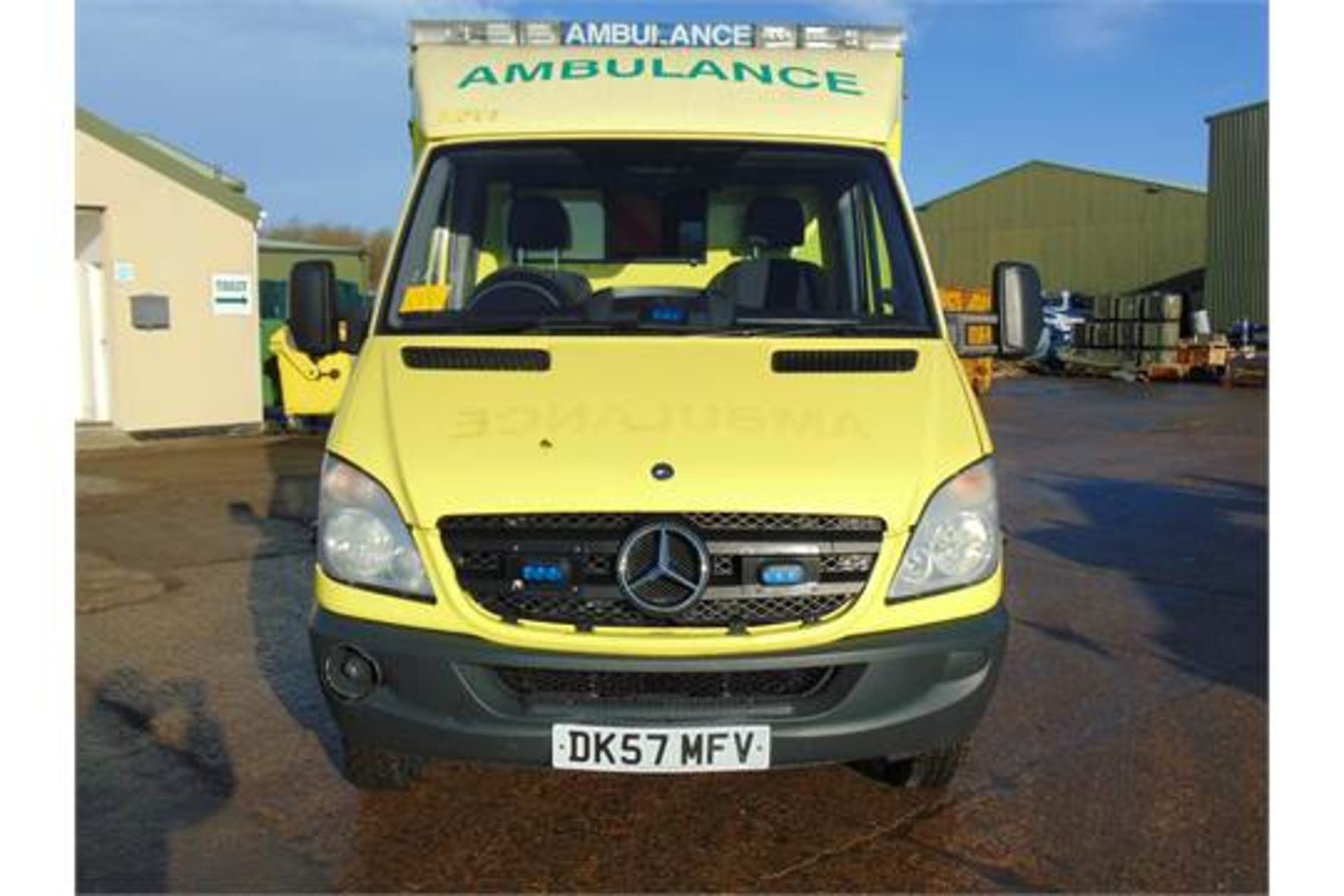 RHD Mercedes Sprinter 515 CDI Turbo Diesel Ambulance - Image 2 of 23