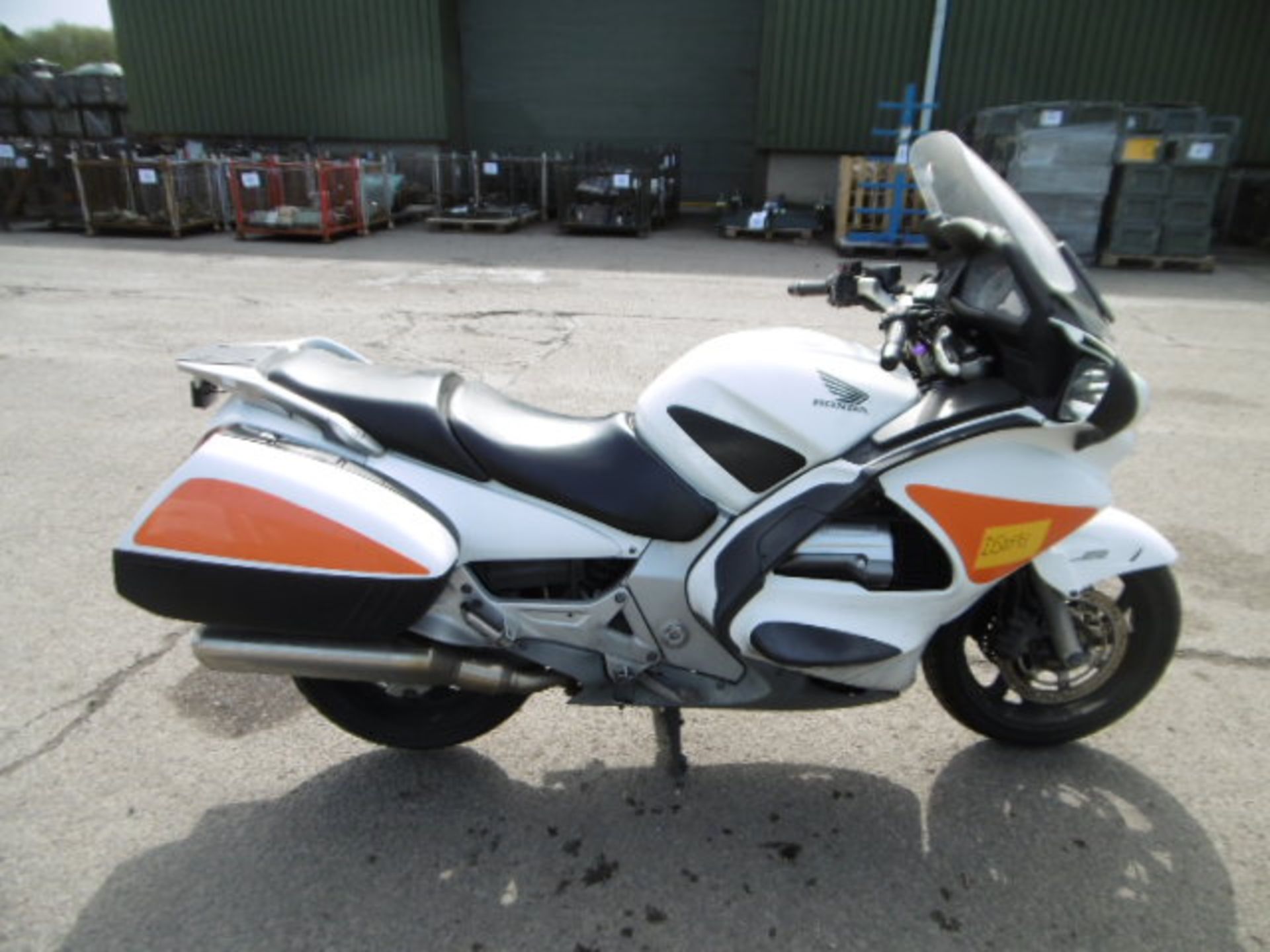 Honda ST1300A - Image 8 of 13