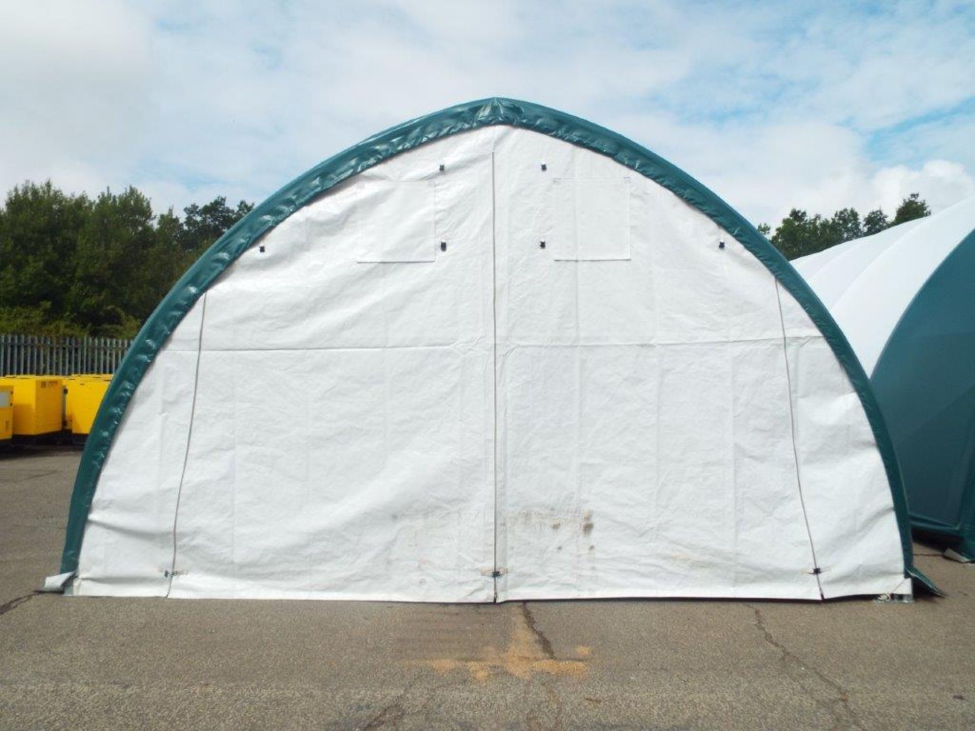 Heavy Duty Peak Storage Shelter 20'W x 30'L x 12' H P/No 203012QX-8P - Bild 3 aus 6