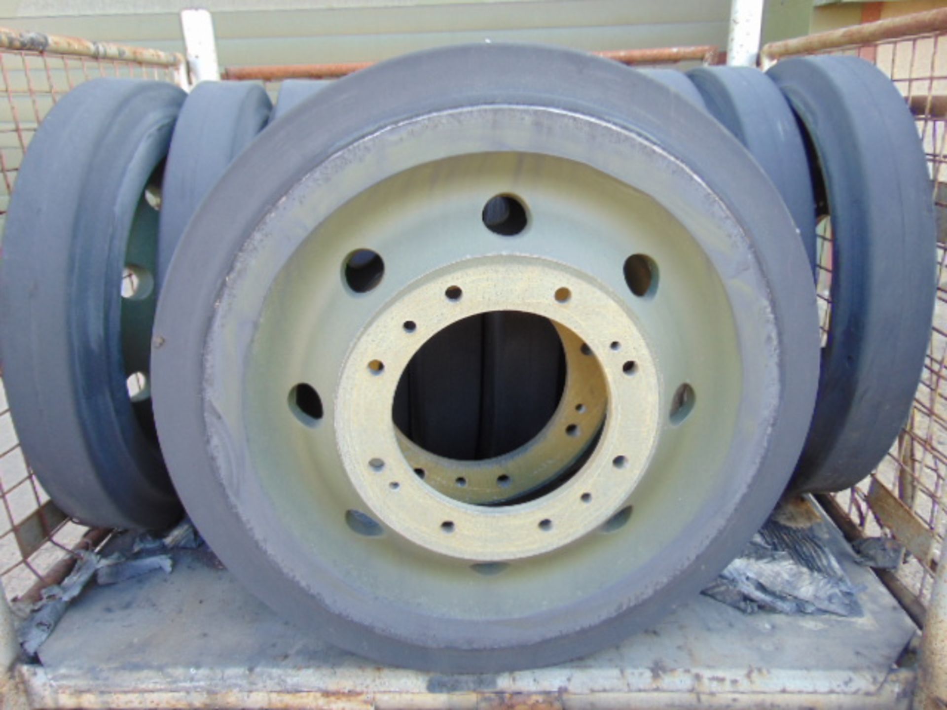 12 x Unissued CET Road Wheels - Image 2 of 7