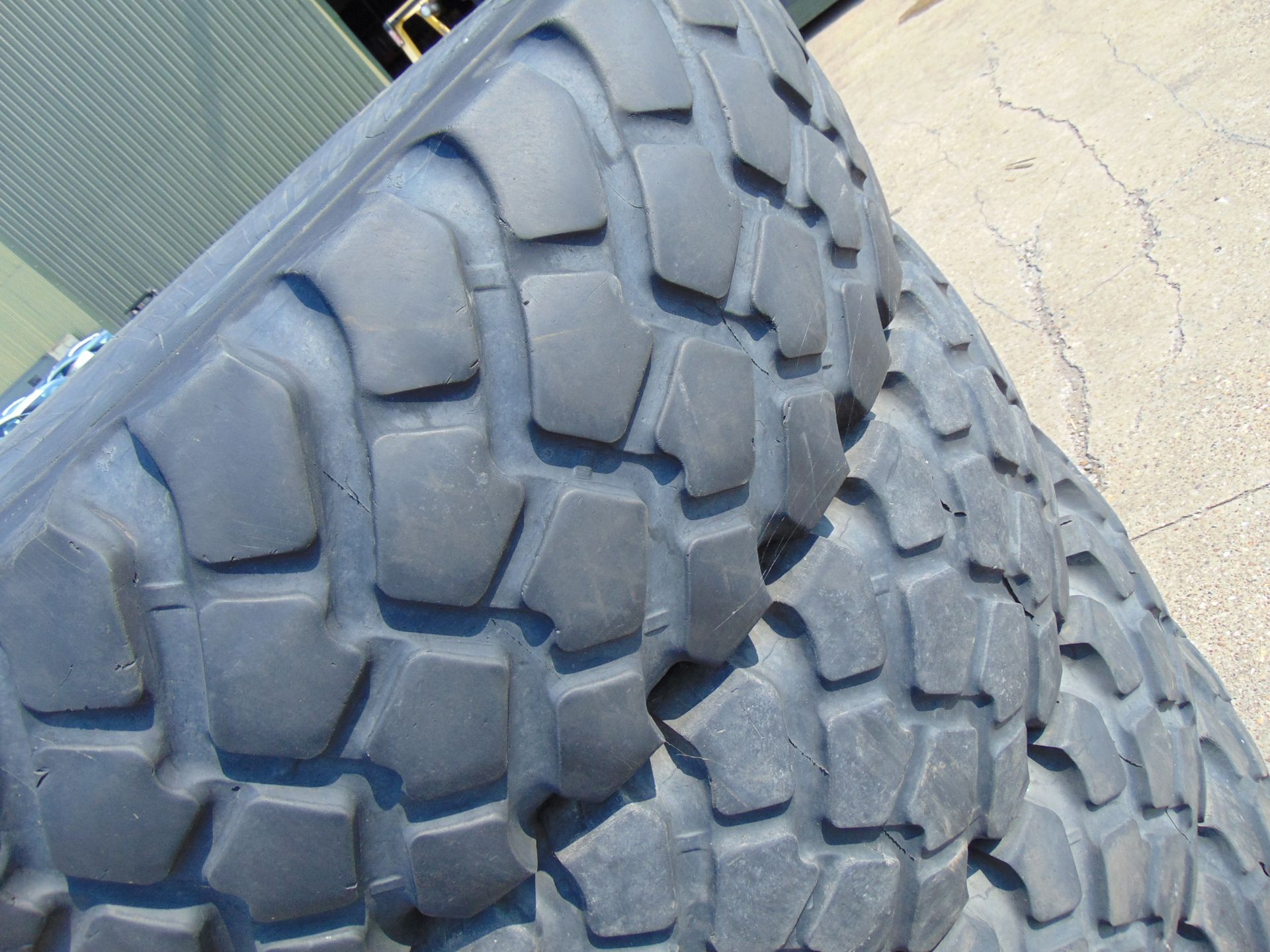 4 x Michelin XZL 16.00 R20 Tyres - Image 4 of 6