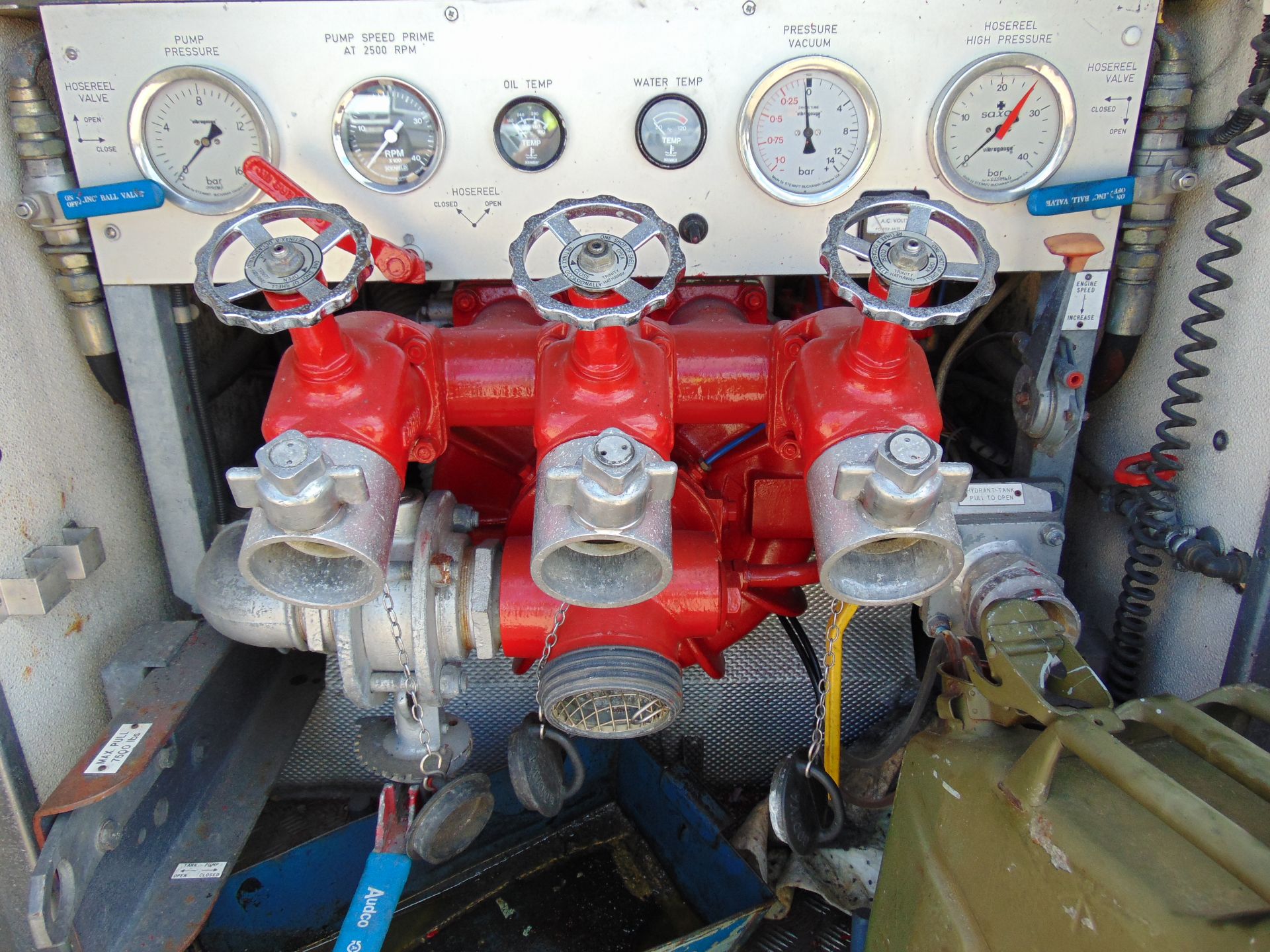 Mercedes 1124 Saxon Fire Engine - Image 14 of 15