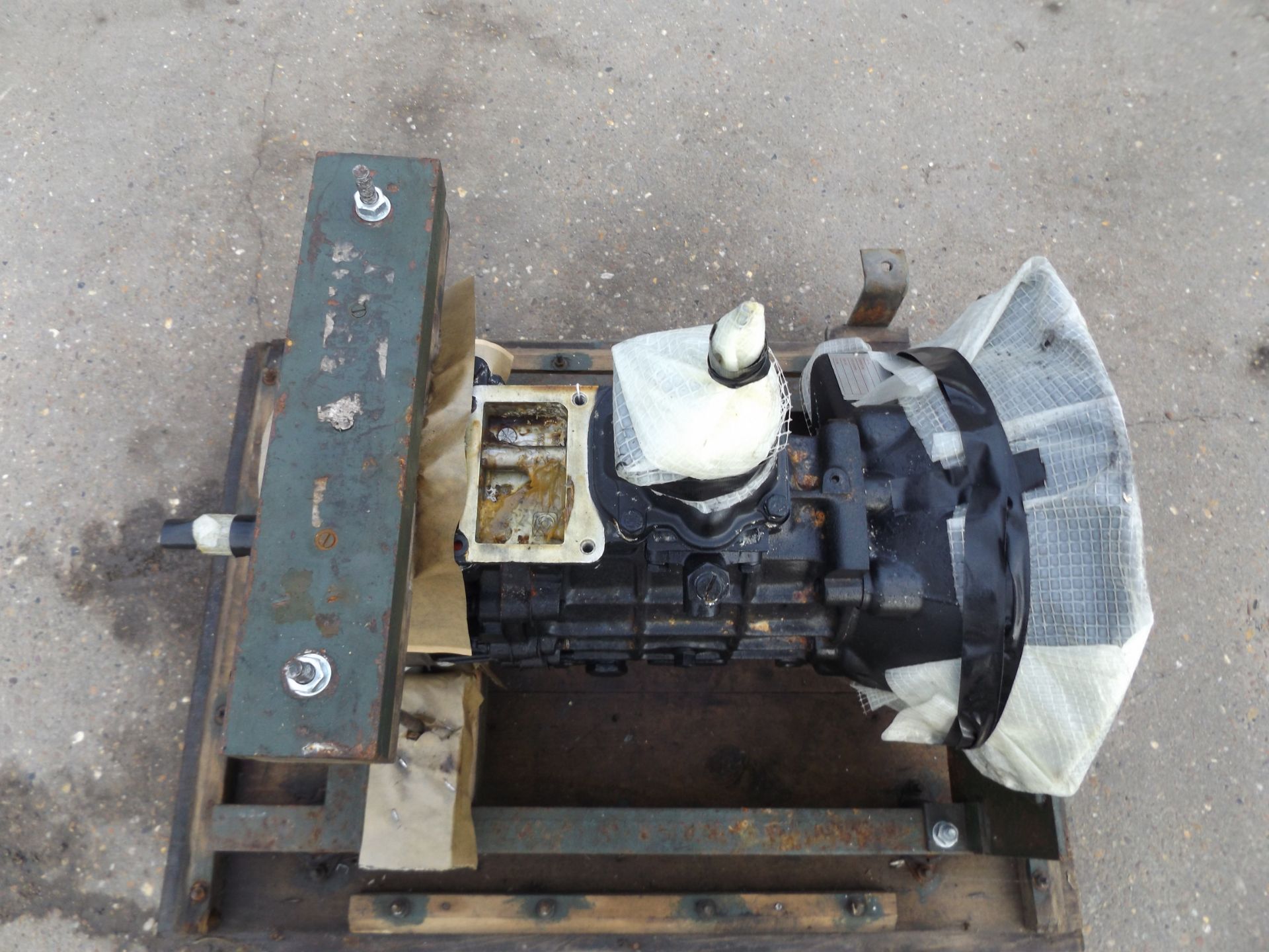 A1 Reconditioned Land Rover  LT77 Gearbox - Image 5 of 8