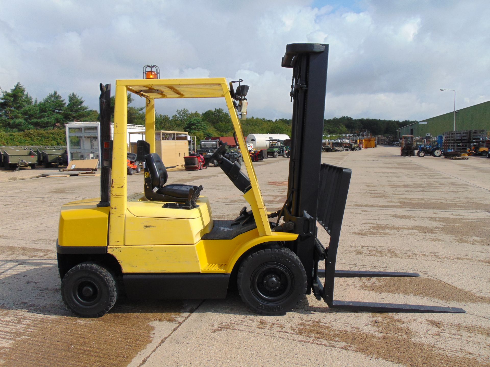 Hyster H2.50XM Counter Balance Diesel Forklift C/W Side Shift - Image 5 of 16