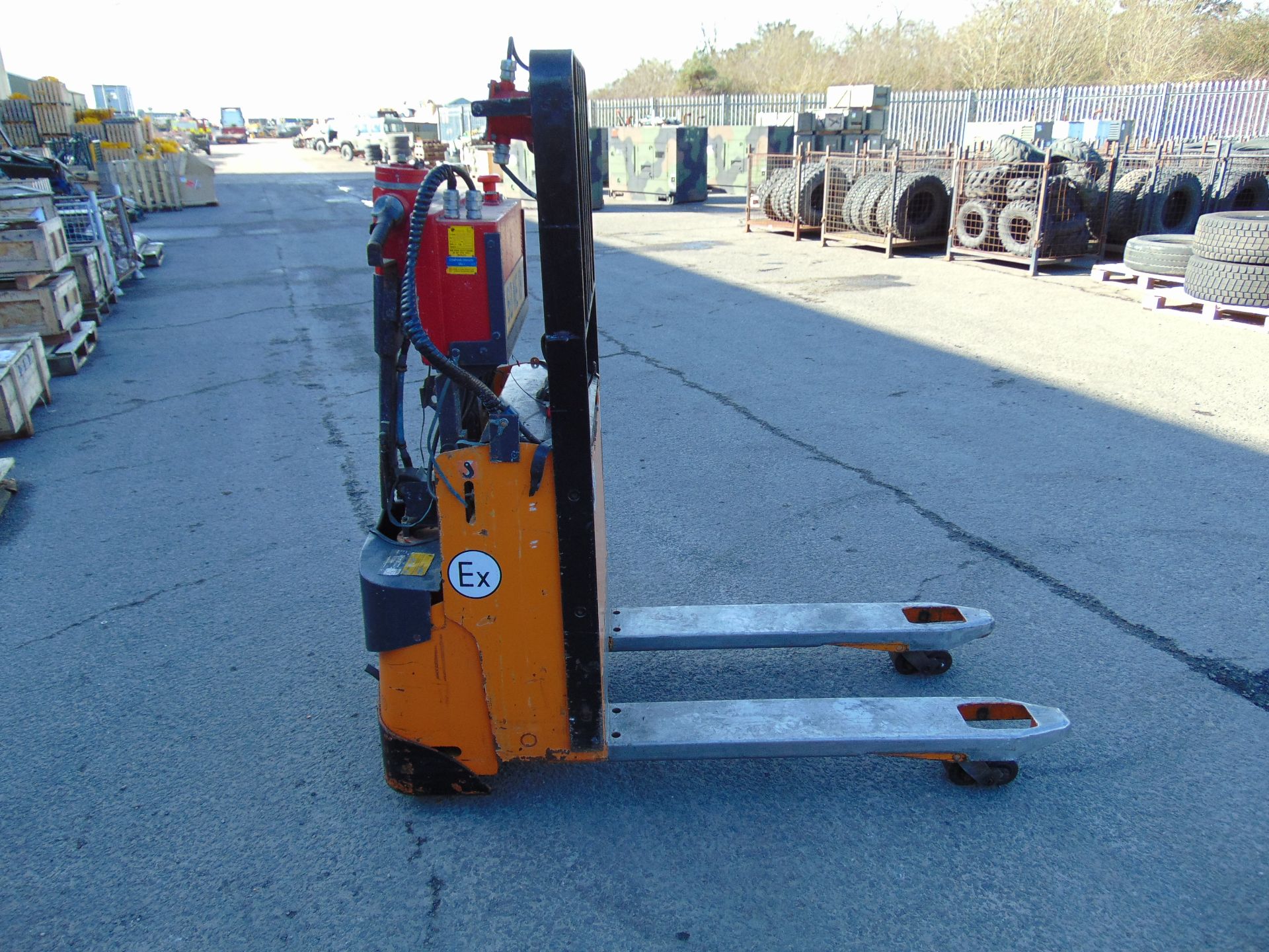 Still EGU 20 Class C, Zone 1 Protected Electric Powered Pallet Truck - Image 4 of 11