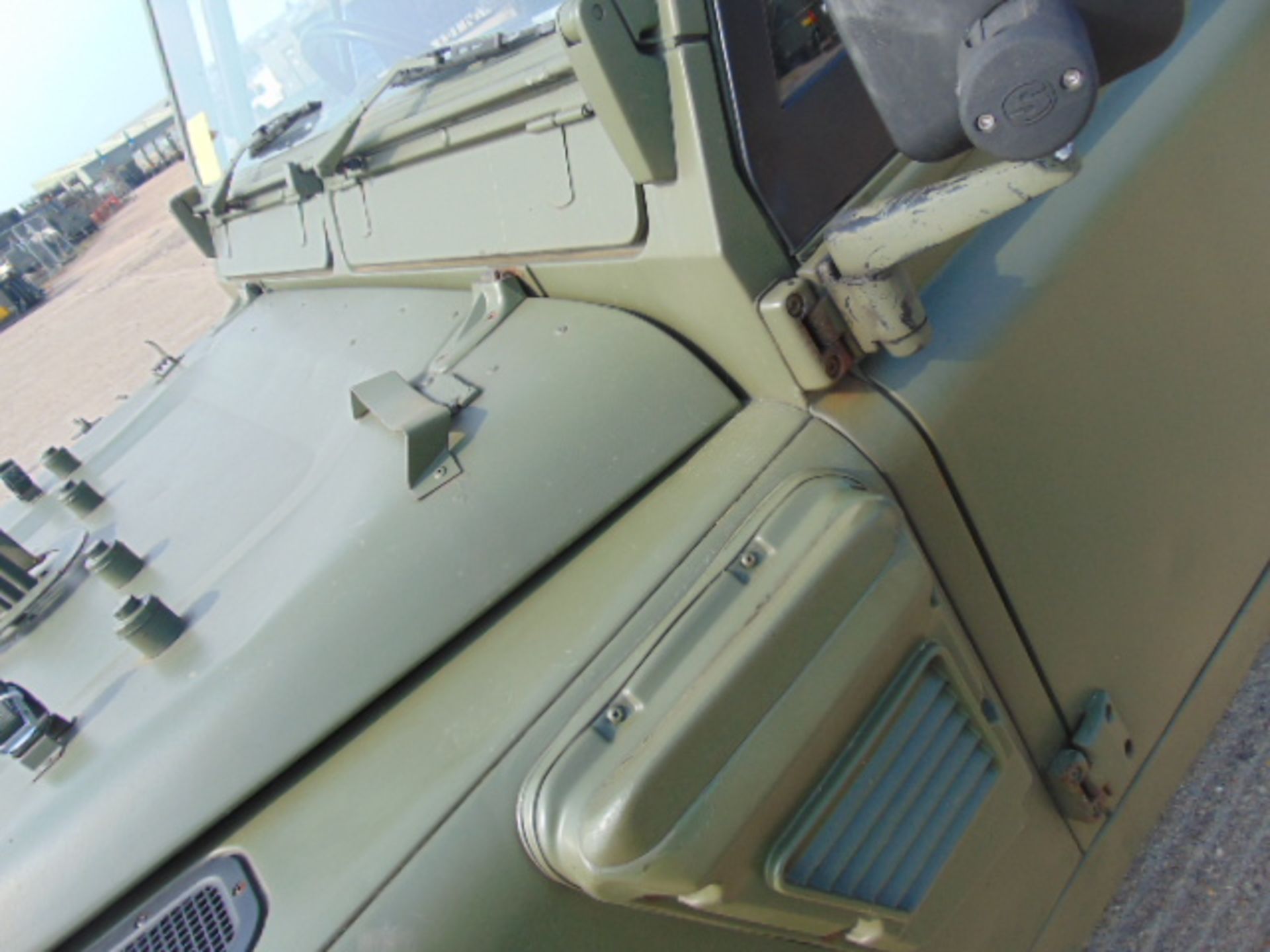 Military Specification Land Rover Wolf 90 Soft Top - Bild 20 aus 26