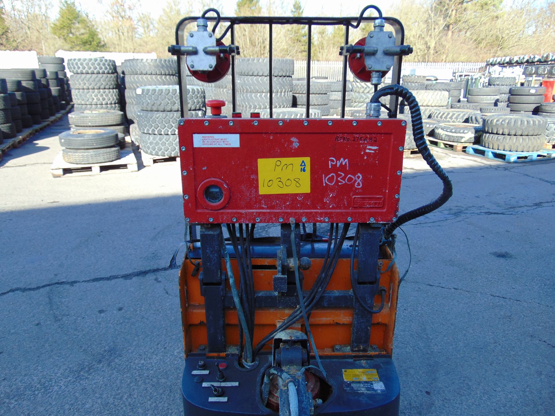 Still EGU 20 Class C, Zone 1 Protected Electric Powered Pallet Truck - Image 7 of 11