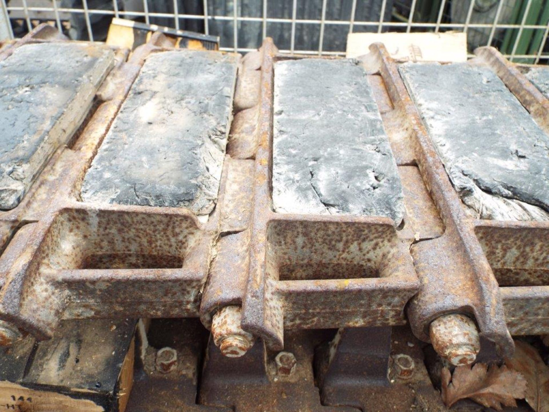 Approx 9 x FV432 10 Link Track Sections - Image 4 of 5