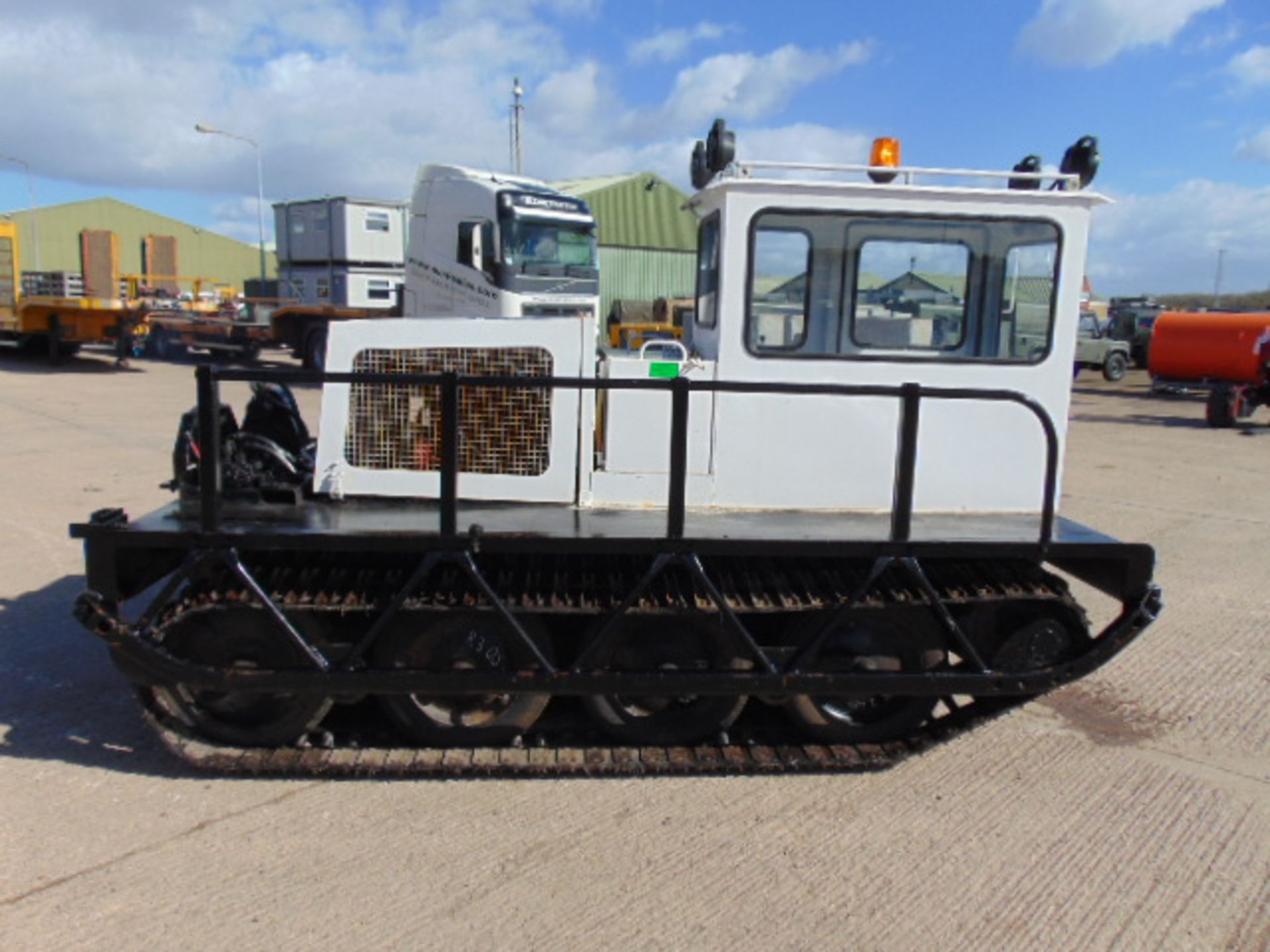 Rolba Bombardier Muskeg MM 80 All Terrain Tracked Vehicle with Rear Mounted Boughton Winch - Image 8 of 32