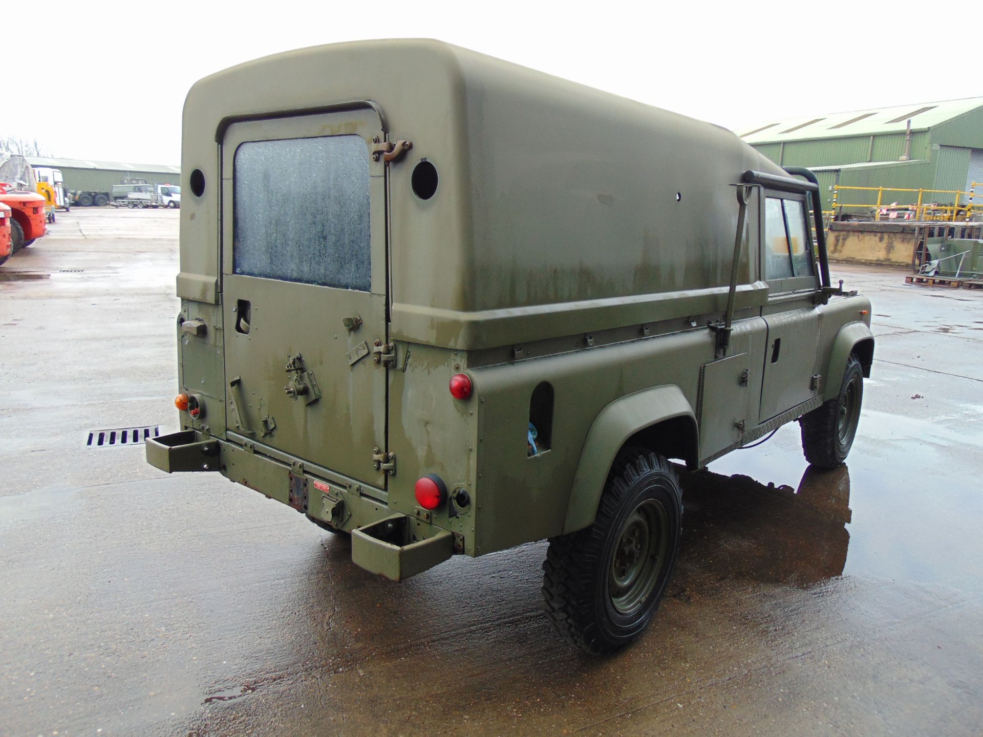 Land Rover TITHONUS 110 Hard Top - Image 2 of 21