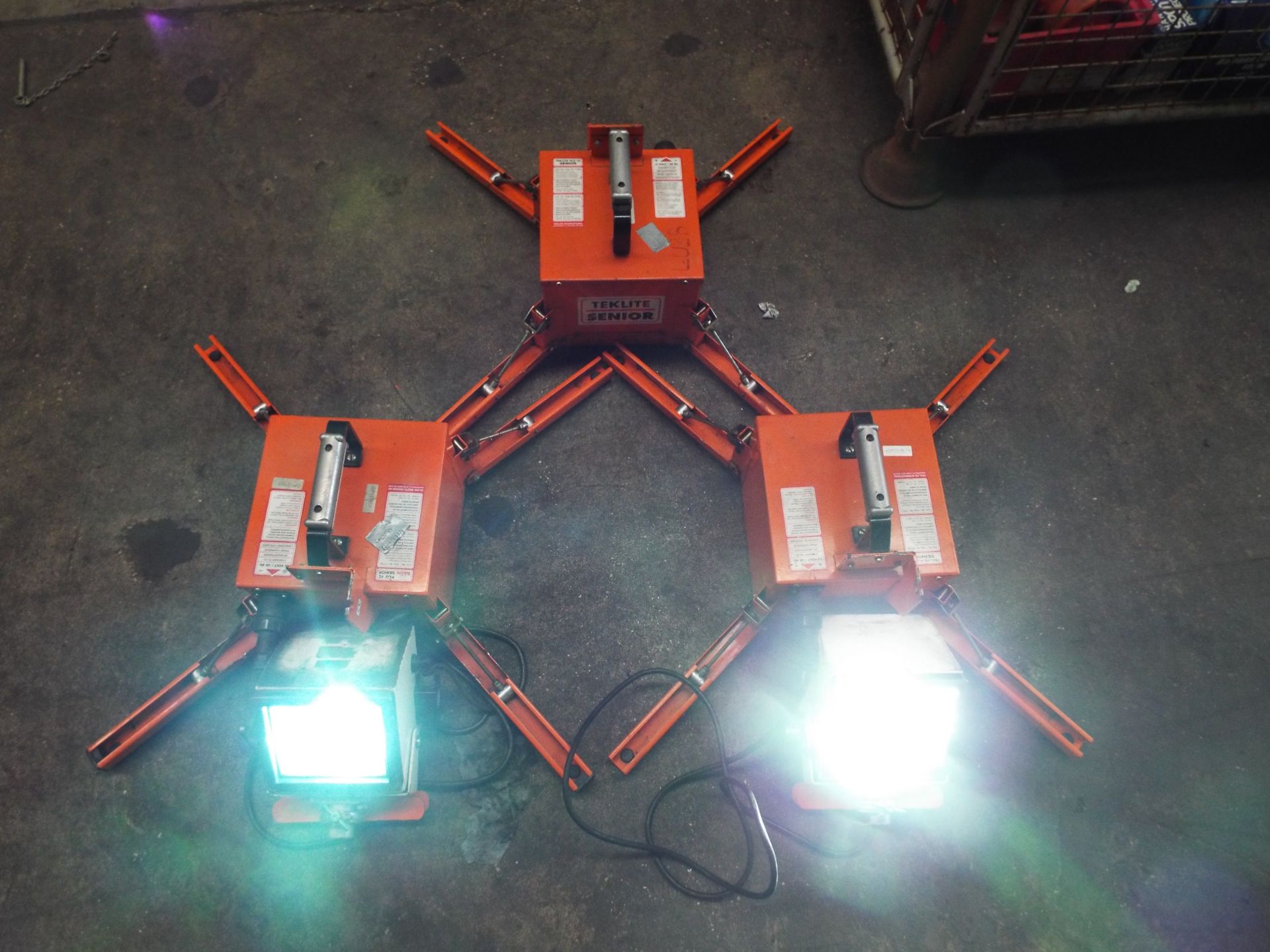 2 x Teklite Light Sources and 3 x Batteries - Image 2 of 11