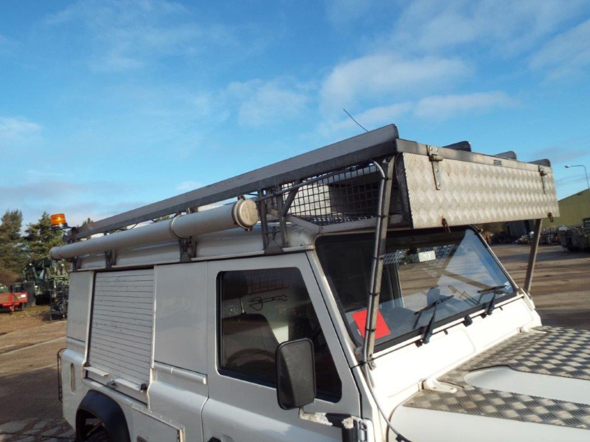 Land Rover Defender 110 Puma Hardtop 4x4 Special Utility (Mobile Workshop) complete with Winch - Image 26 of 32