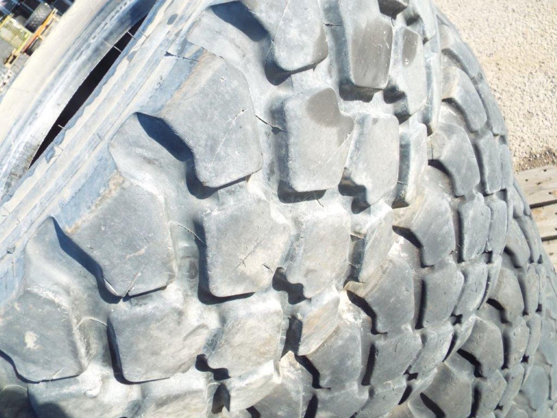 12 x Michelin XZL 365/85 R20 Tyres - Image 7 of 11
