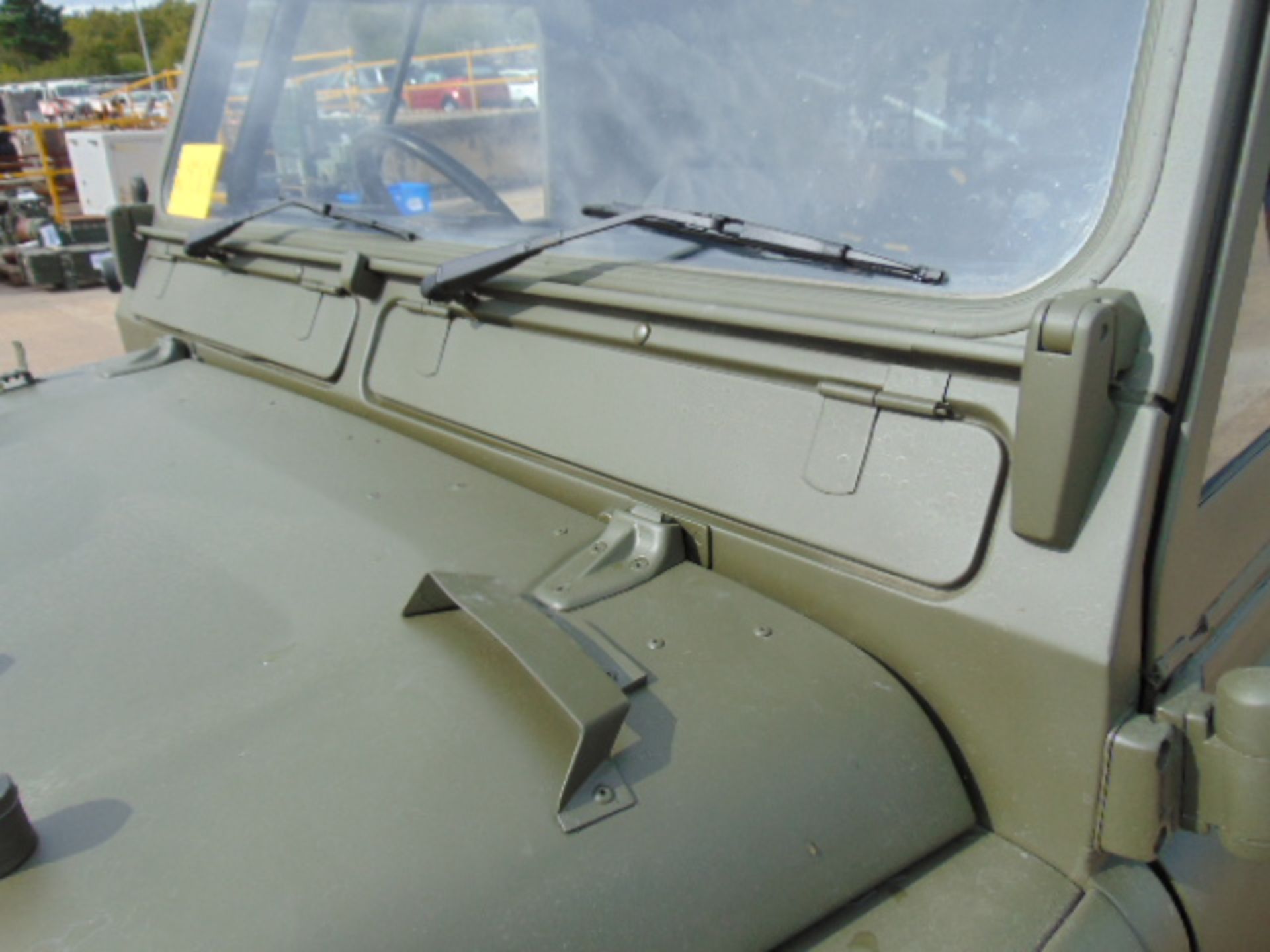 Military Specification Land Rover Wolf 110 Hard Top FFR (Radio Fit) 47,000 miles only - Bild 12 aus 21