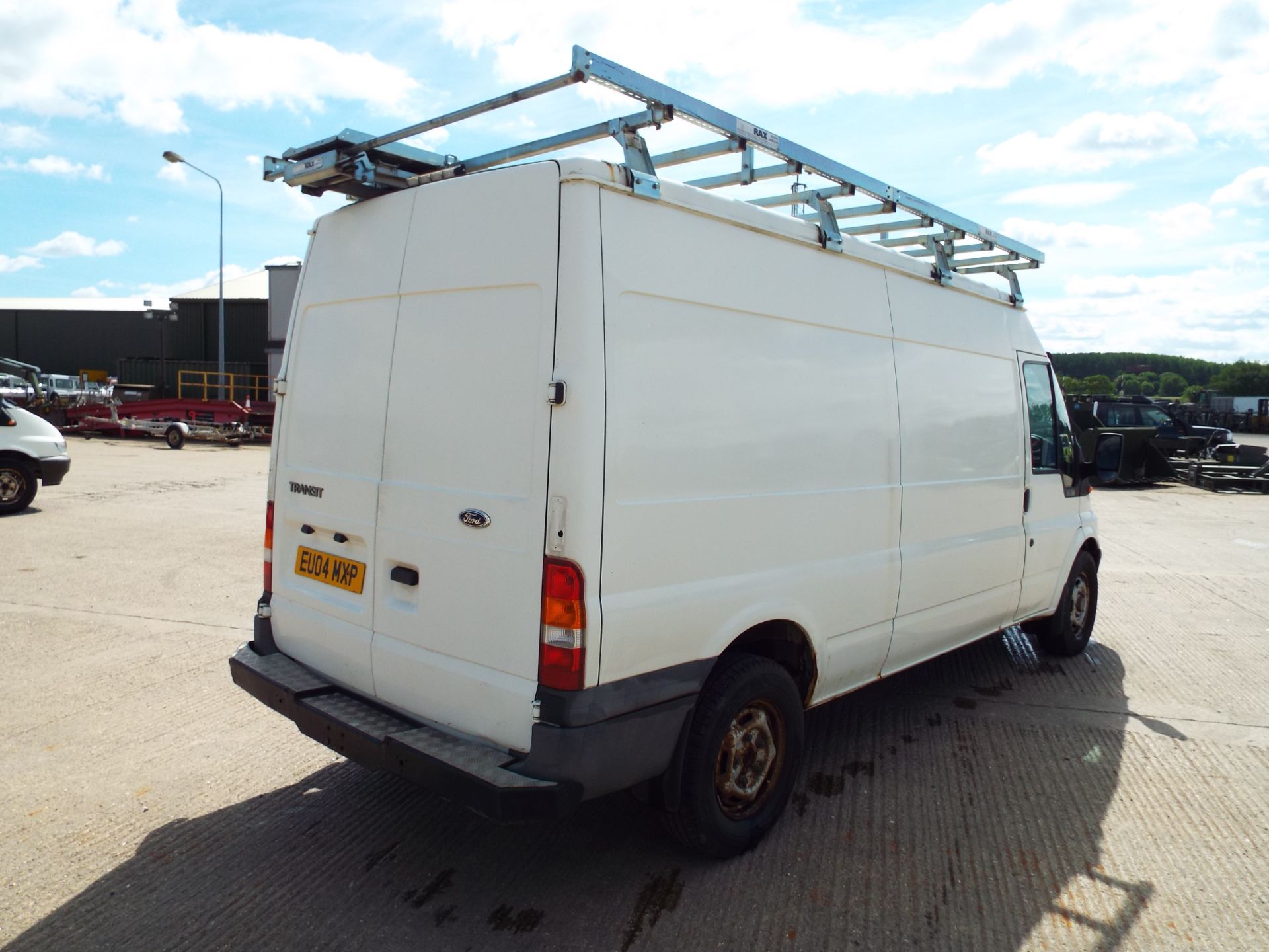 Ford Transit 350 LWB TD Panel Van with RAX Roof Rack - Image 7 of 24