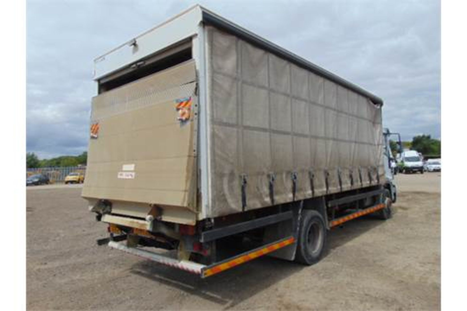 Ford Iveco EuroCargo ML150E21 8T Curtain Side Complete with Rear Tail Lift - Image 6 of 22