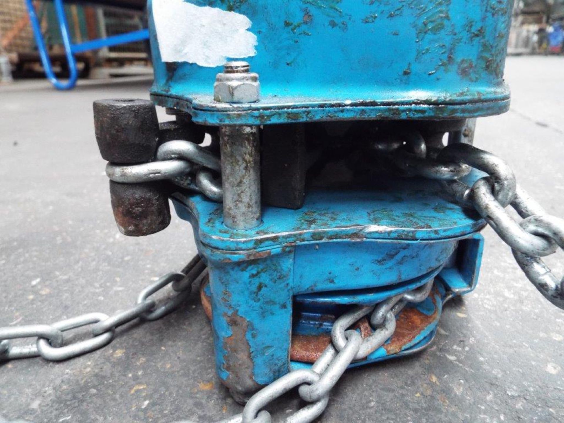 0.5 Ton PFAFF Chain Block Hoist - Image 4 of 6