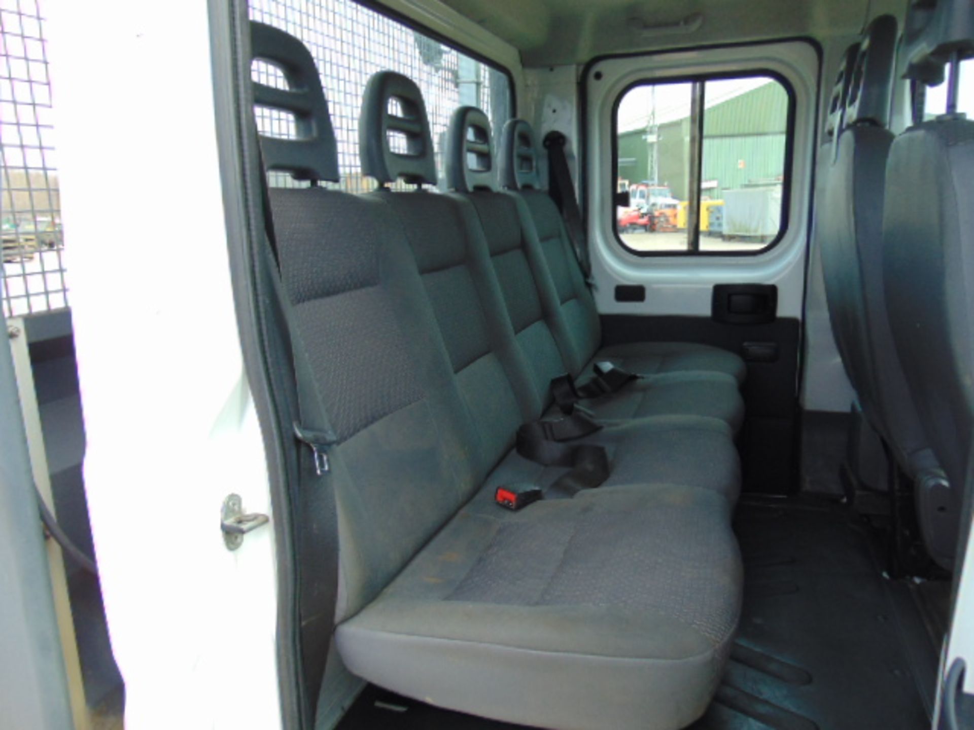 Citroen Relay 7 Seater Double Cab Dropside Pickup with 500kg Ratcliff Palfinger Tail Lift - Image 14 of 27