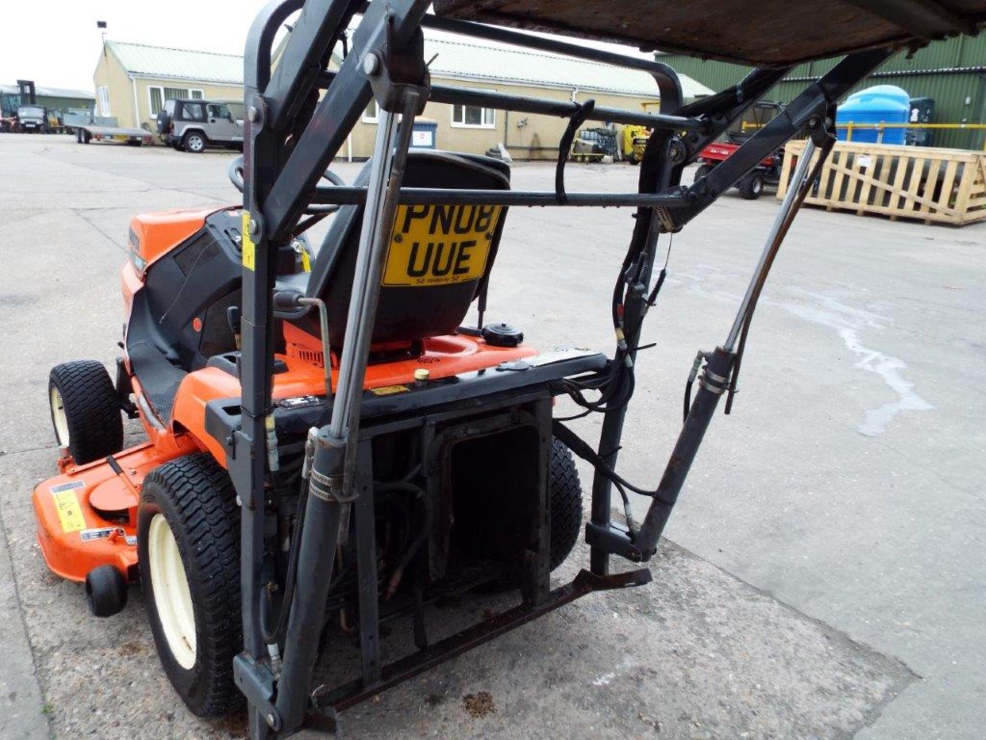 2008 Kubota G21 Ride On Mower with Glide-Cut System and High Dump Grass Collector - Image 21 of 26