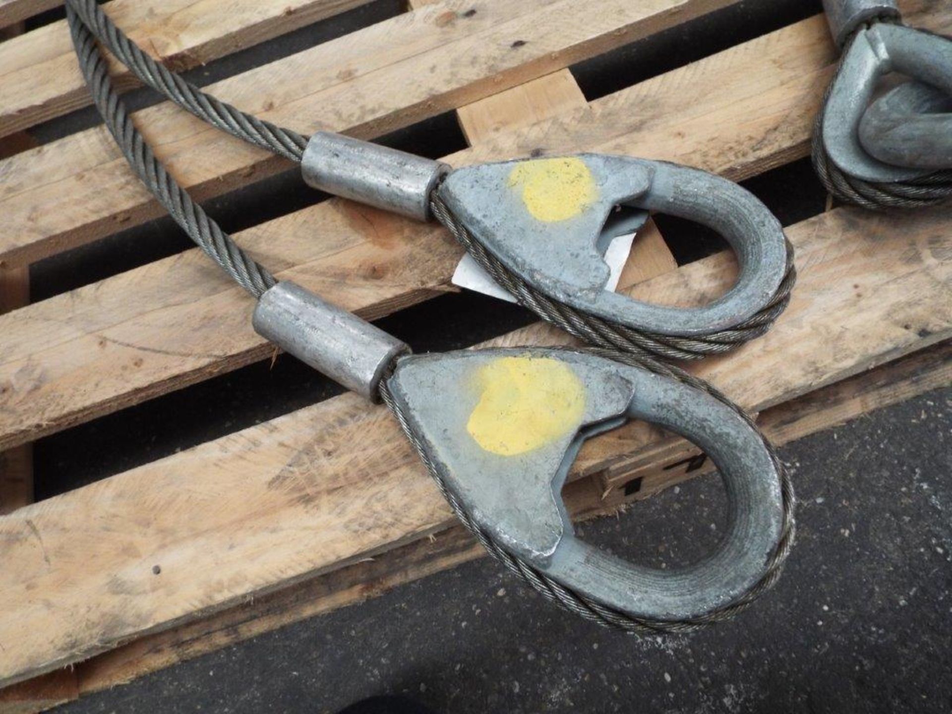 Heavy Duty FV432 2 Tonne 2 Leg Wire Rope Recovery Sling - Image 2 of 5