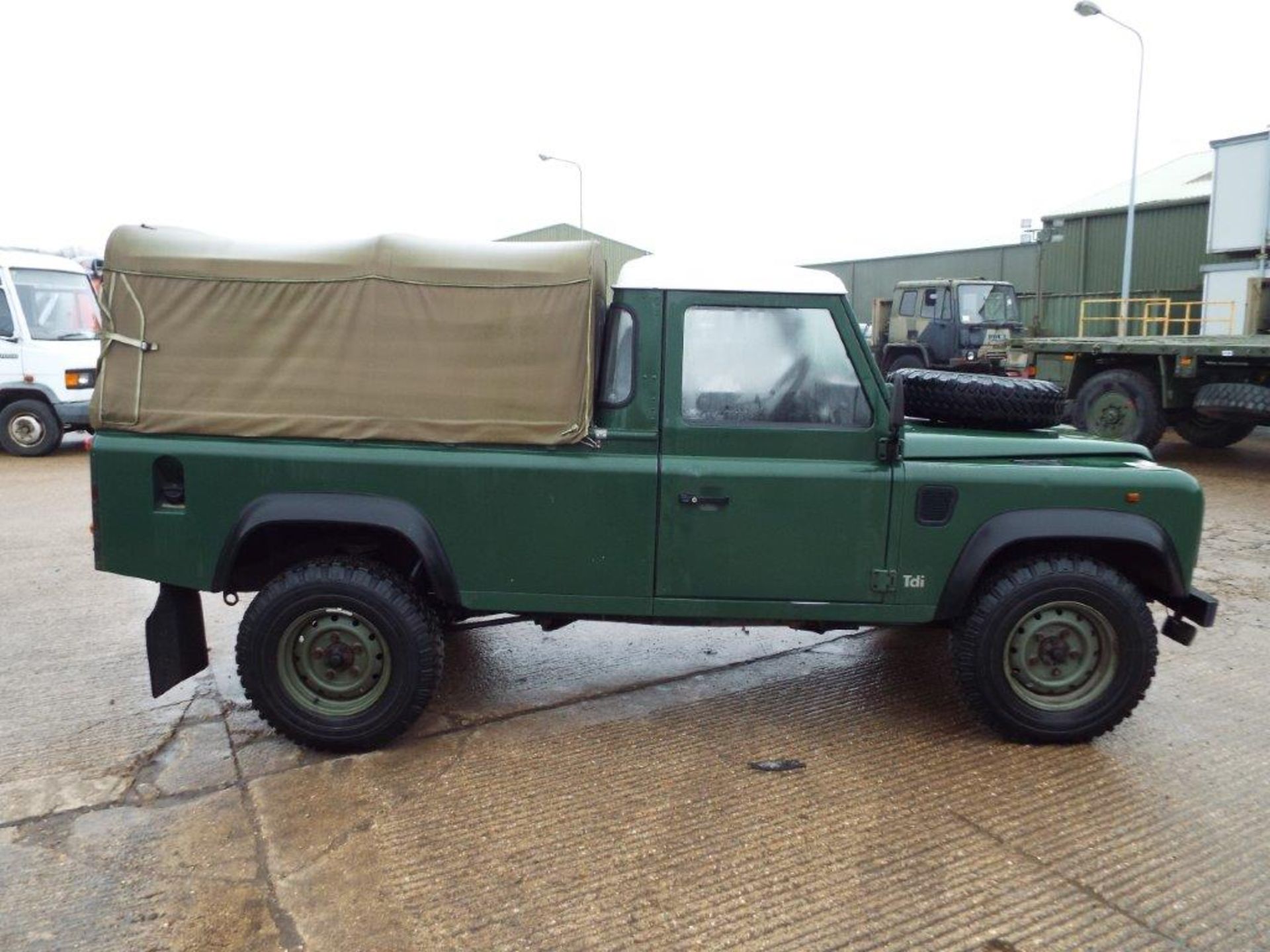 Land Rover Defender 110 300TDi Truck Cab Pick Up - Image 8 of 22