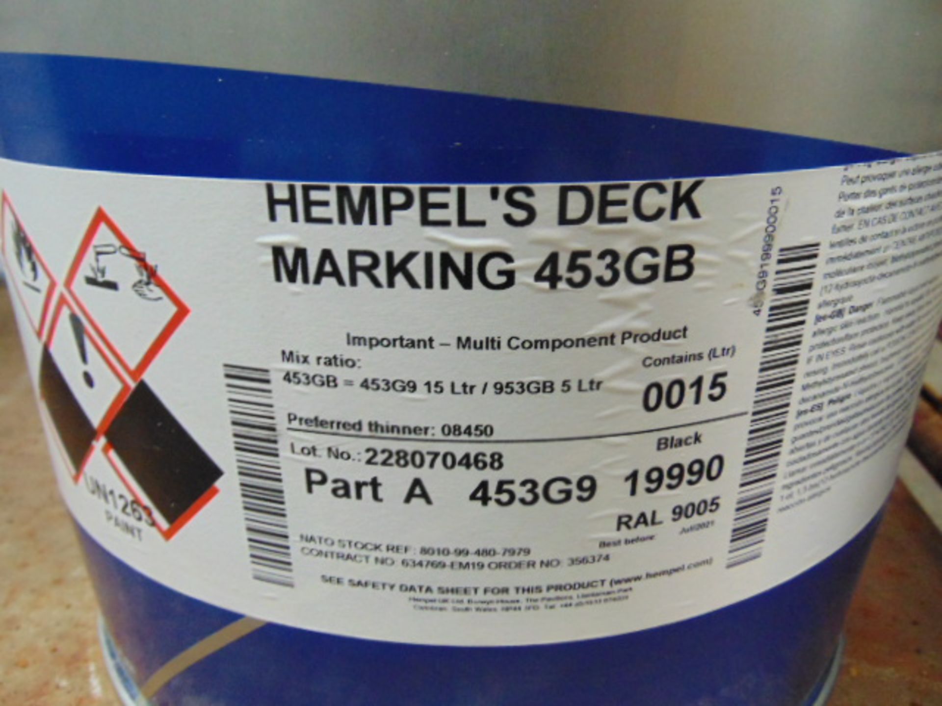 1 x Hempels Deck Marking Paint and Curing Agent - Image 2 of 3