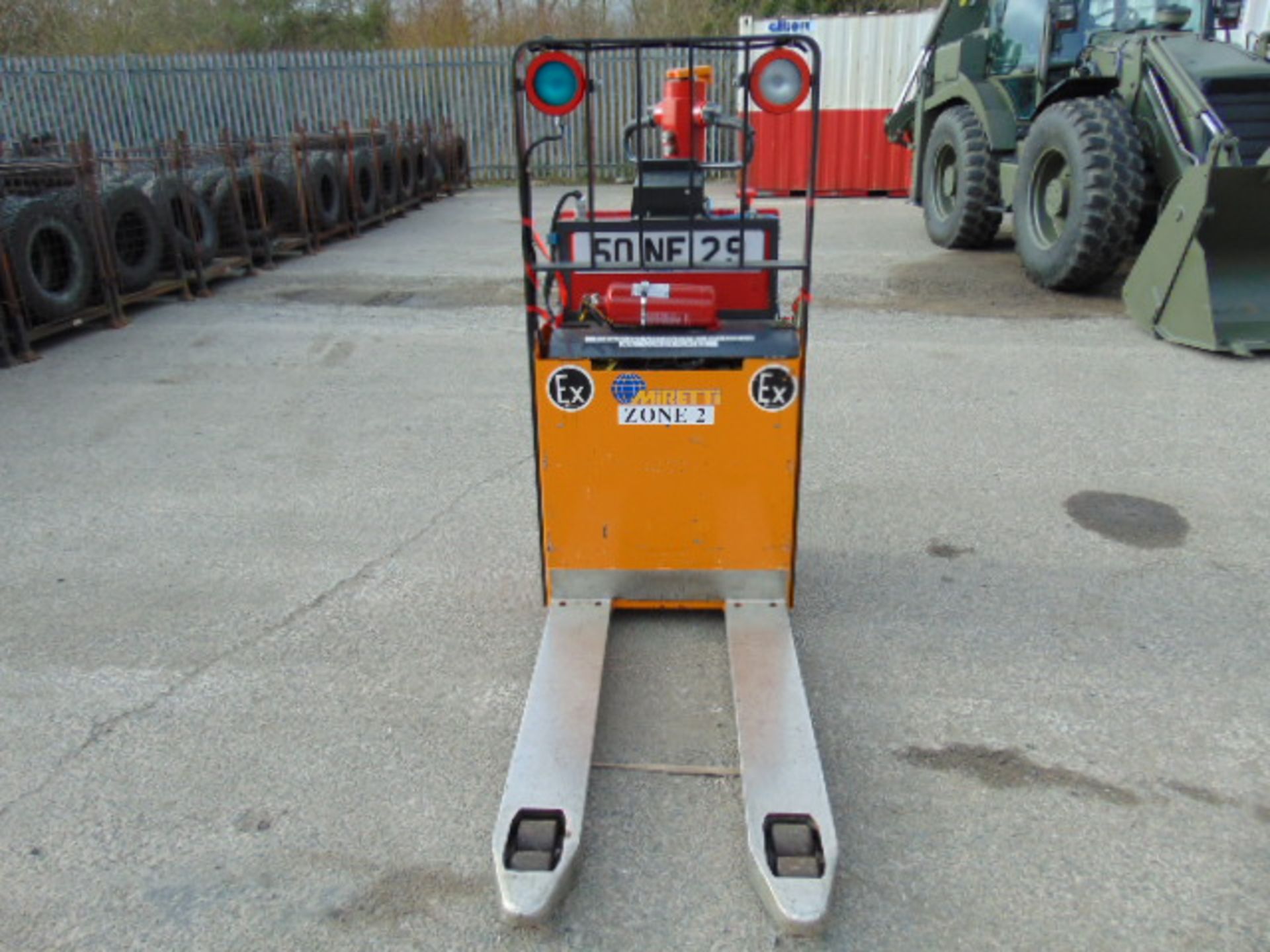 Still EGU 20 Class C, Zone 2 Protected Electric Powered Pallet Truck - Image 2 of 8