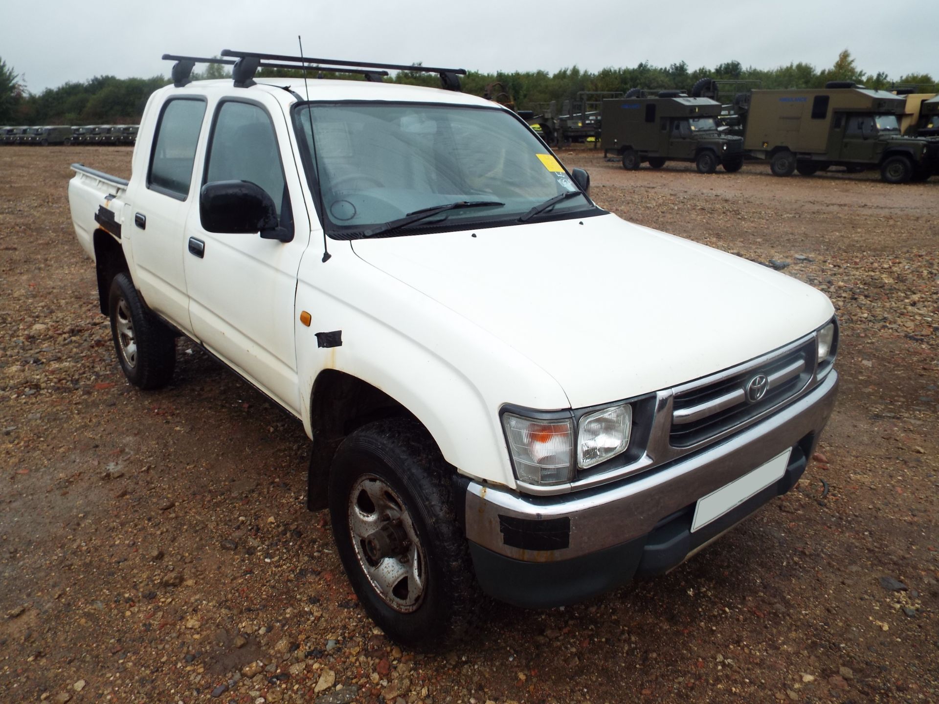 Toyota Hilux Double Cab pickup 2.4 2L-T Turbo Diesel 4 x 4