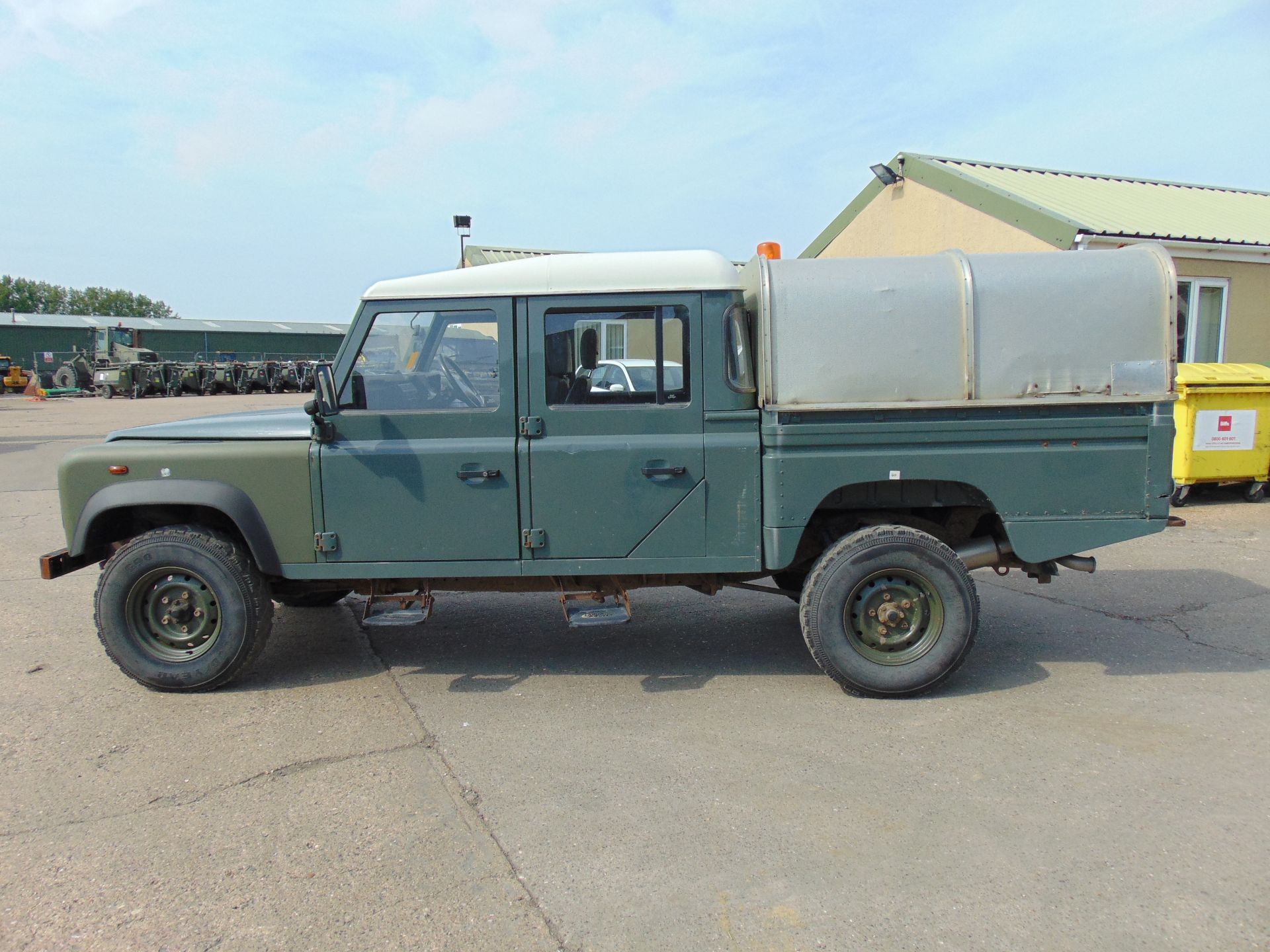 Land Rover Defender 130 TD5 Double Cab Pick Up - Image 4 of 17