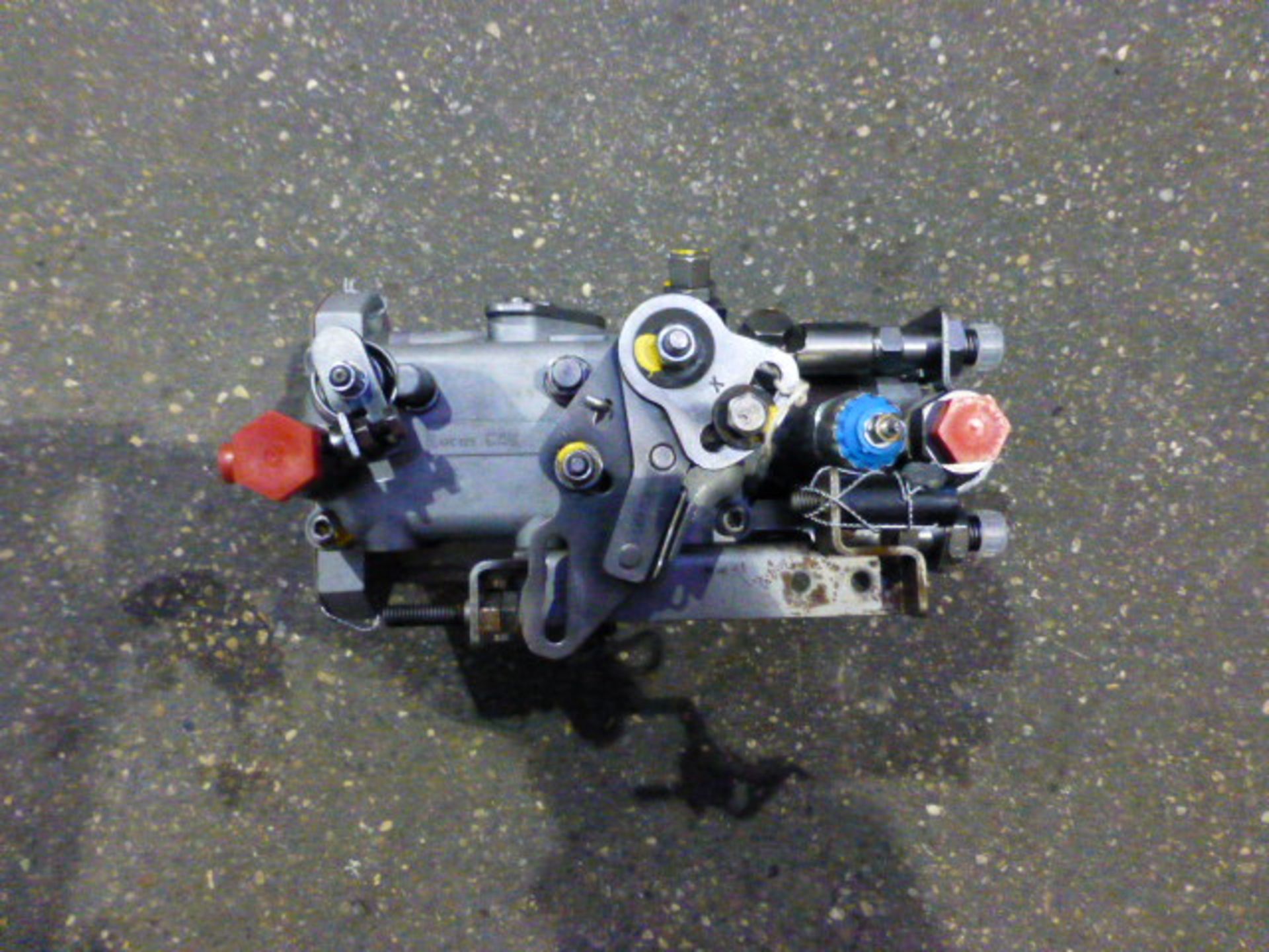 Land Rover 2.5D Fuel Injector Pump - Image 5 of 7