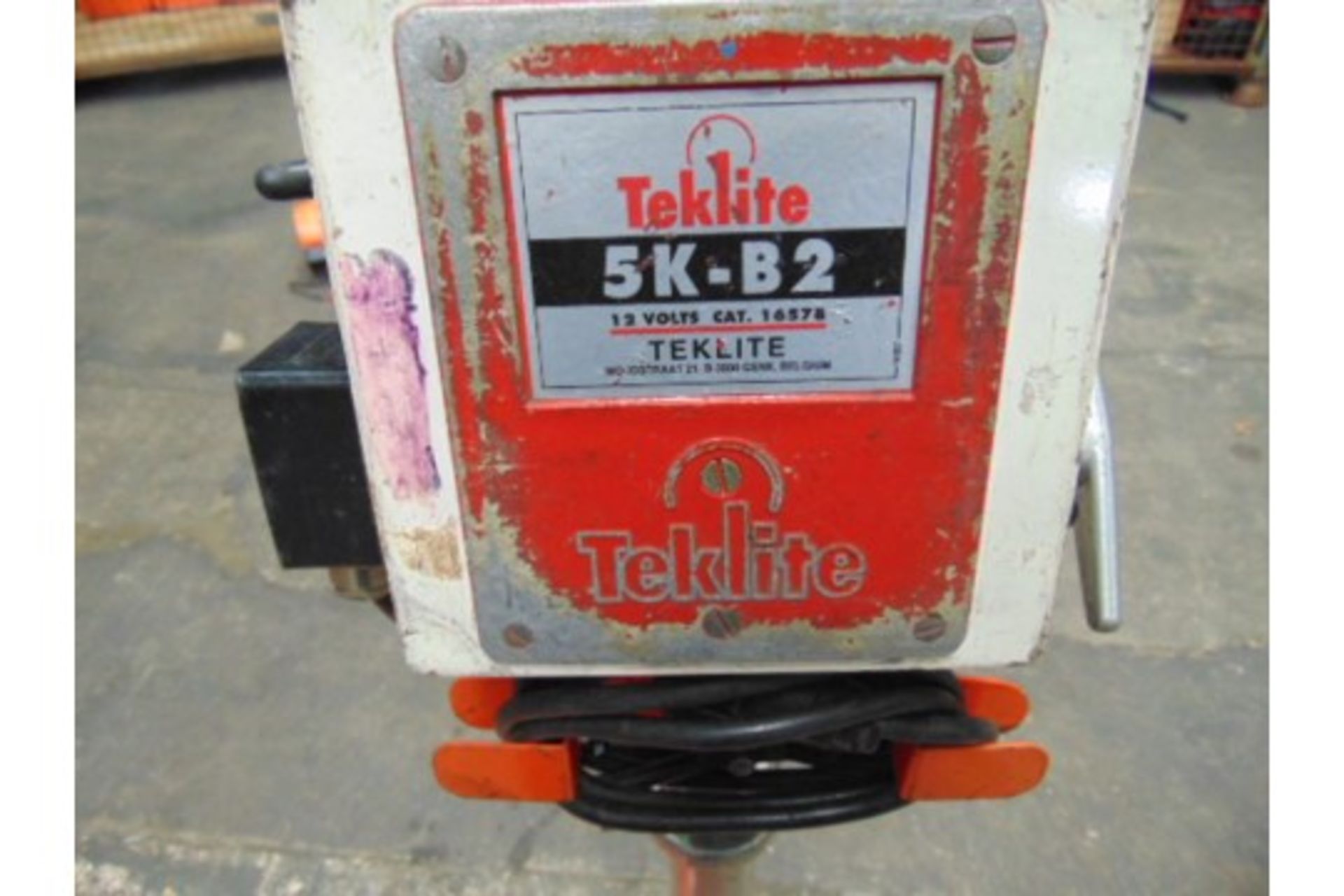 Teklite 5K-B2 Portable Worklight with 2 xTeklite Senior Battery - Image 3 of 4