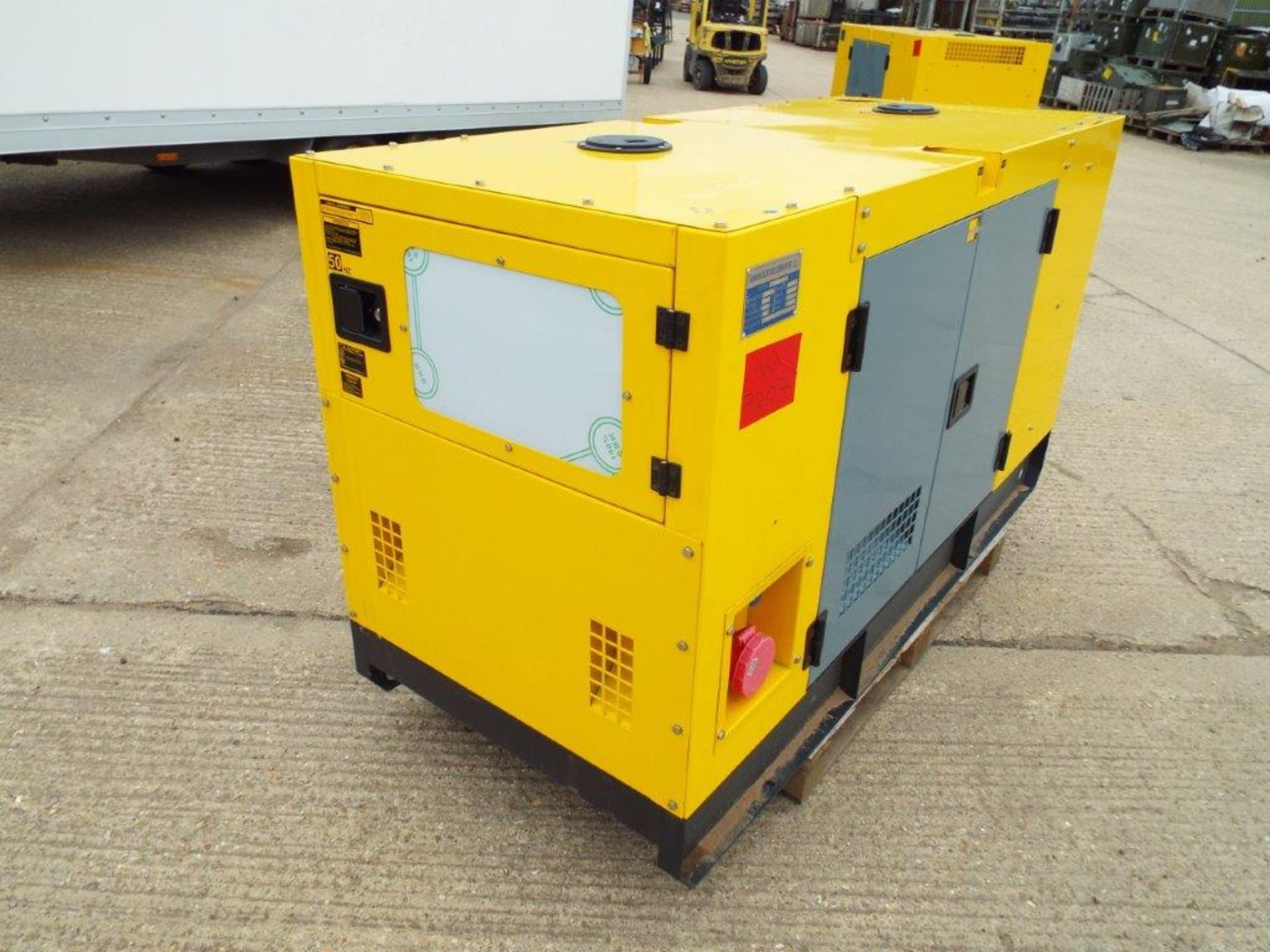 UNISSUED WITH TEST HOURS ONLY 30 KVA 3 Phase Silent Diesel Generator Set