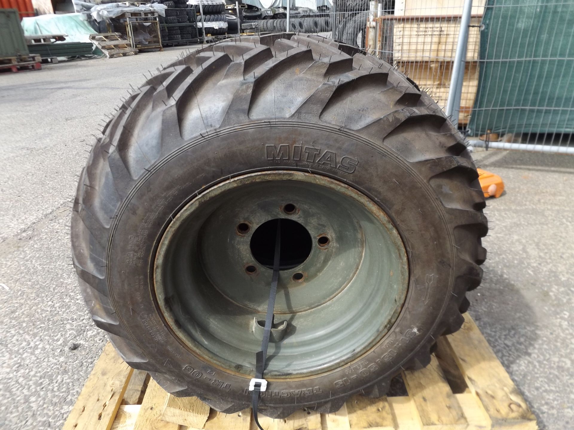 3 x Mitas 31x15.50-15 Supacat / Agricultural Tyres - Image 2 of 6