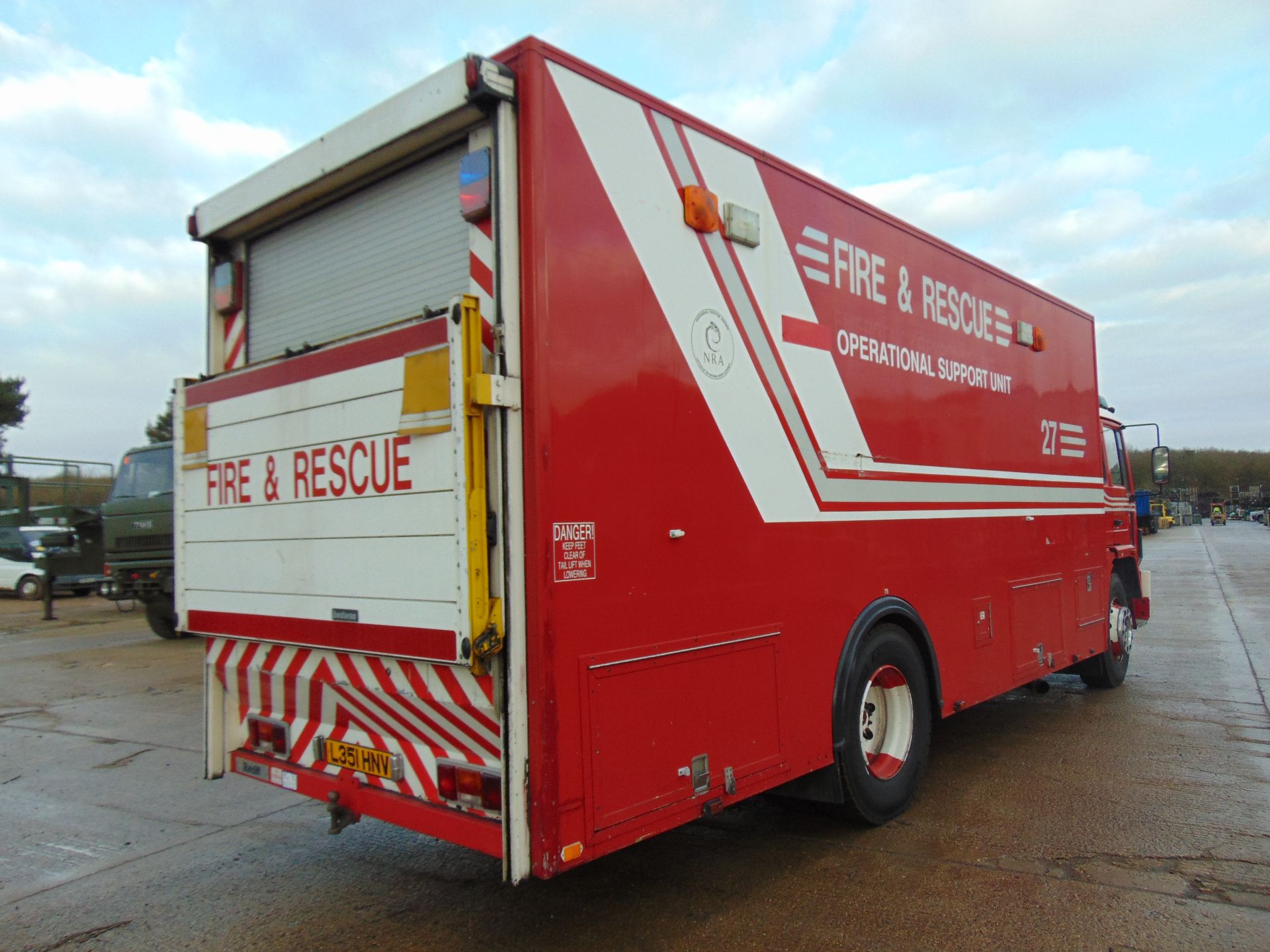 1993 Volvo FL6 18 4 x 2 Incident Response Unit complete with a 1000 Kg Tail Lift - Image 8 of 37