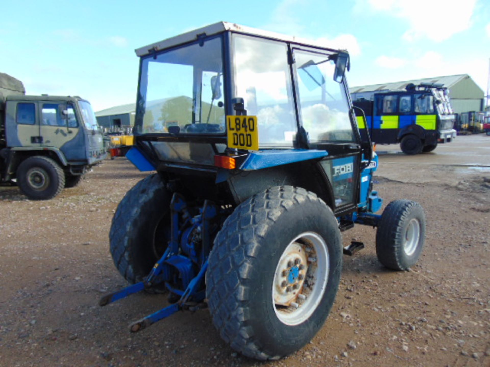 Ford 3930 2WD Tractor - Bild 6 aus 18