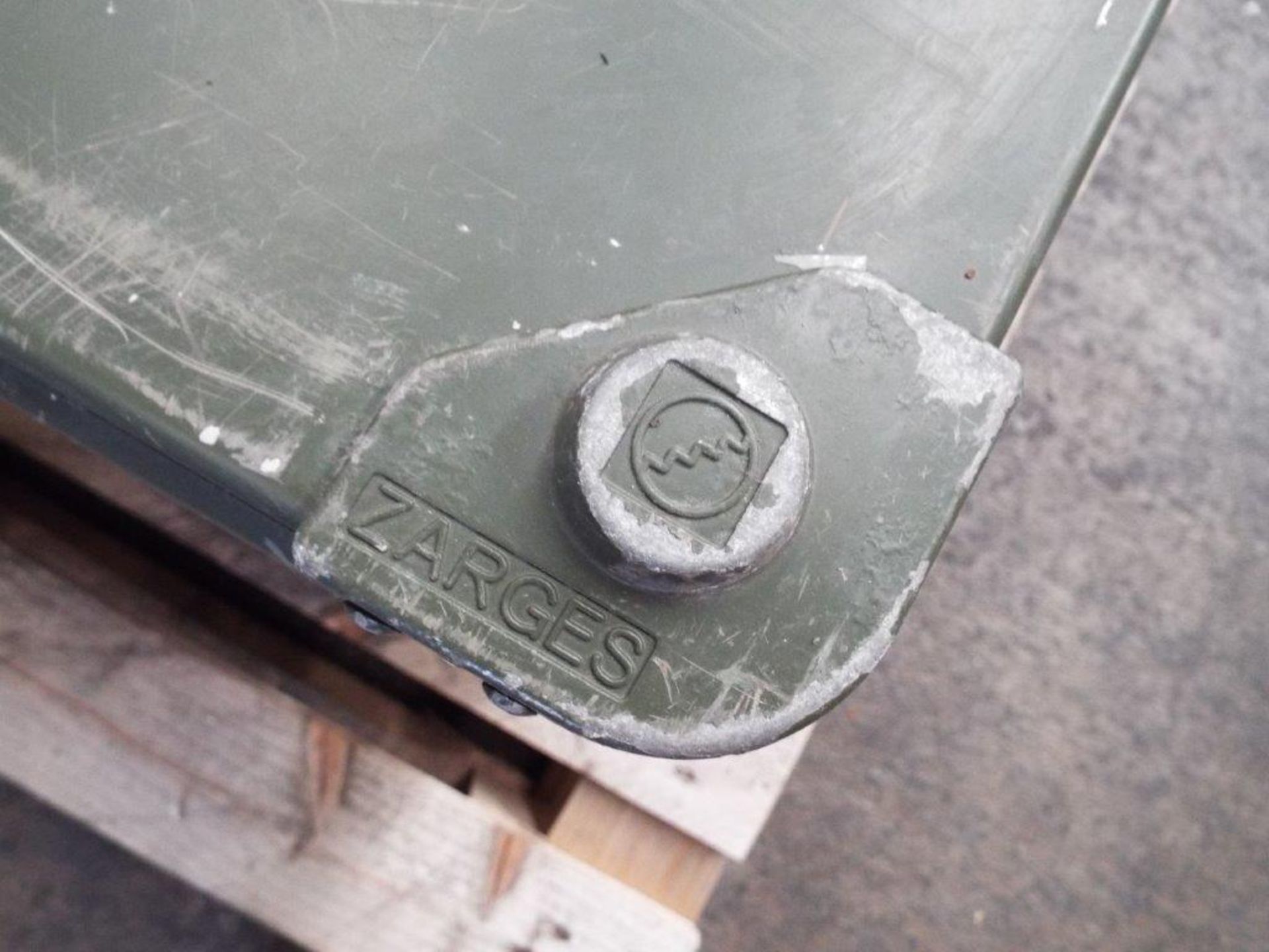 Windscreen Repair Kit in Zarges Aluminium Case - Image 13 of 14
