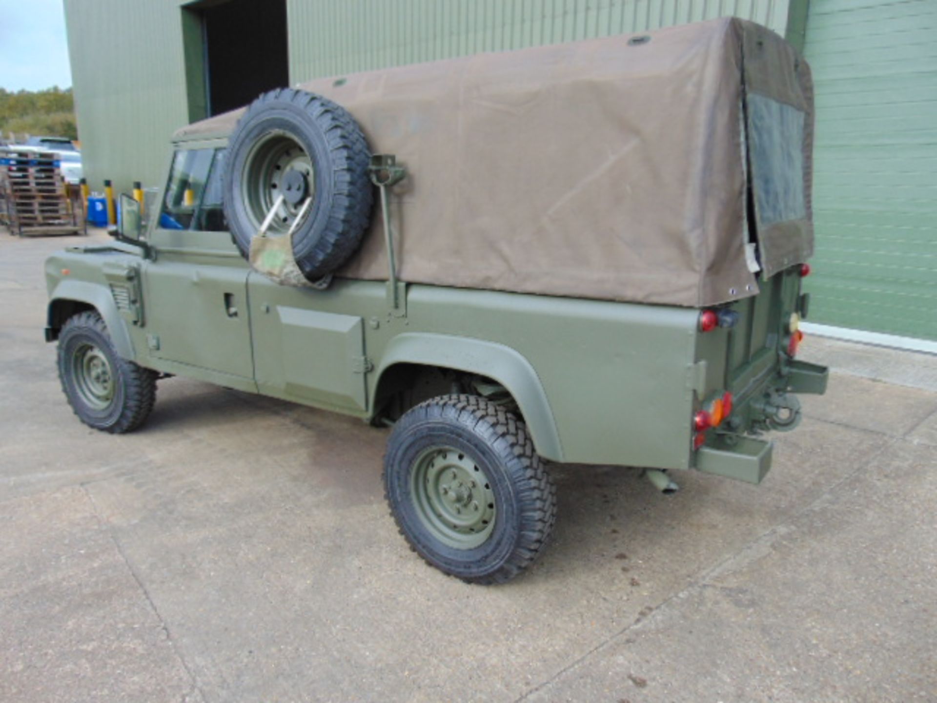 Land Rover Wolf 110 Soft Top - Image 3 of 24