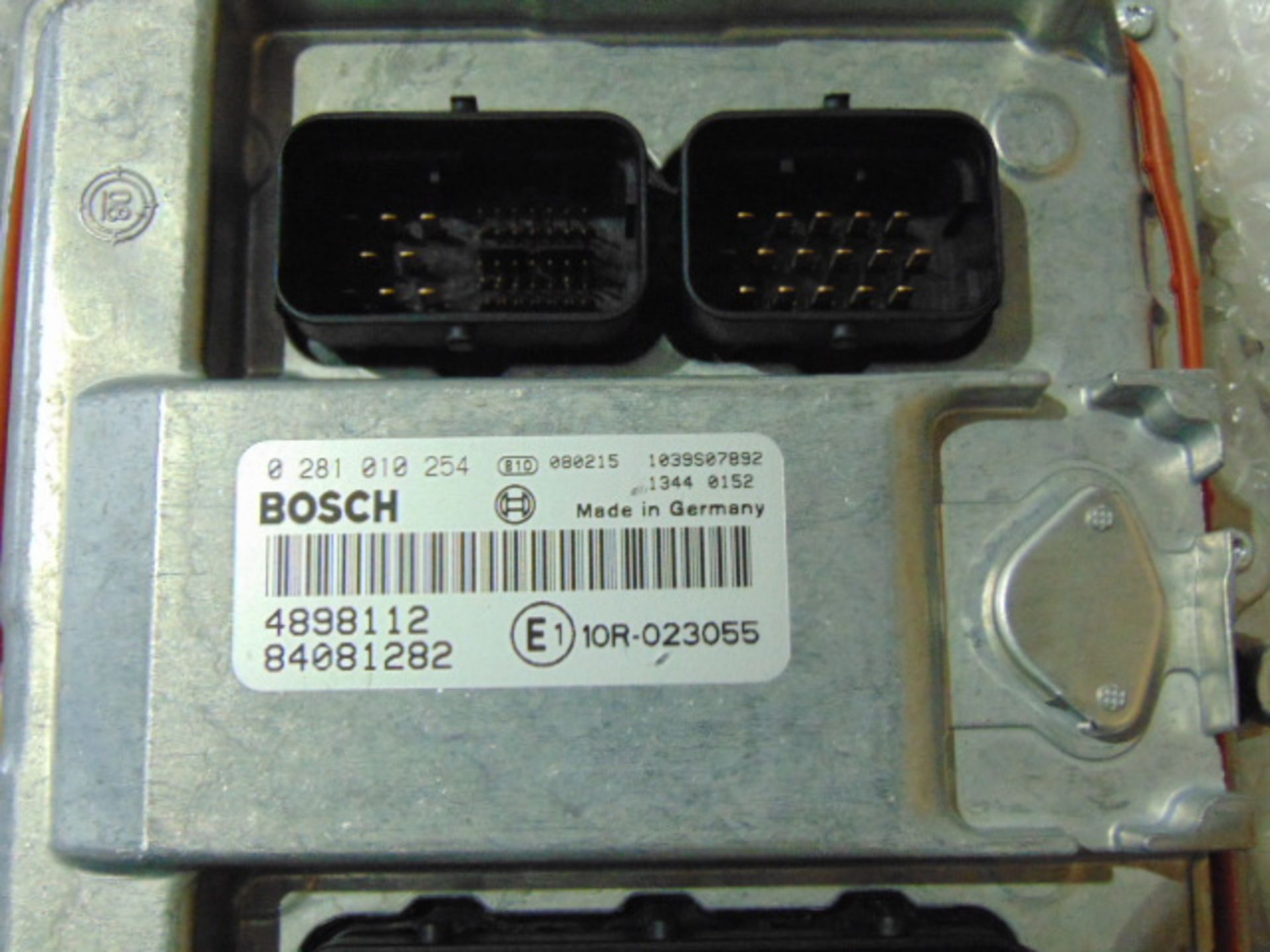 DAF CUMMINS 6 CYLINDER BOSCH ECU P/No 4898112 - Image 2 of 9