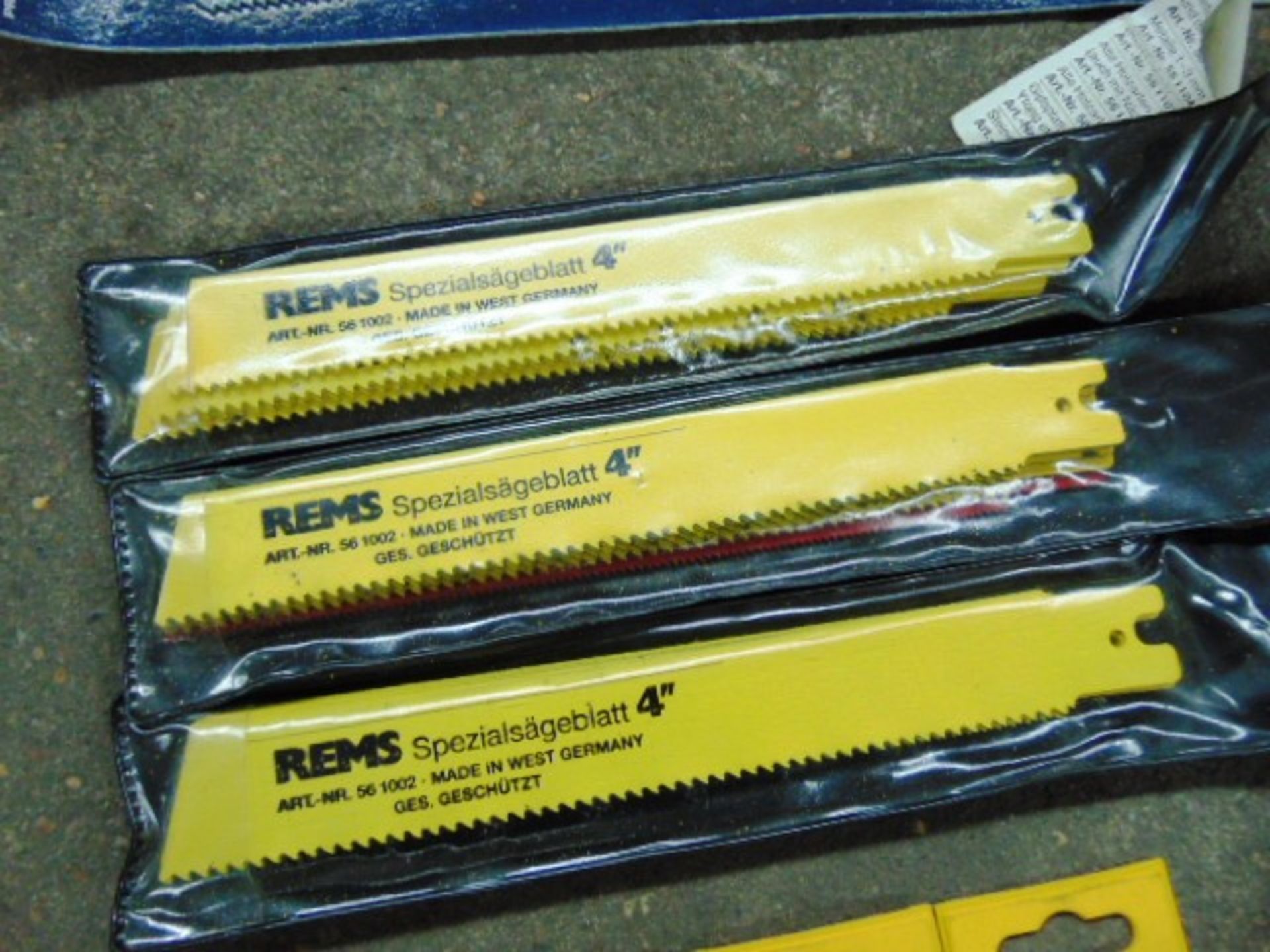 Selection of Mixed Hand Saws and Replacemant Blades - Image 7 of 10
